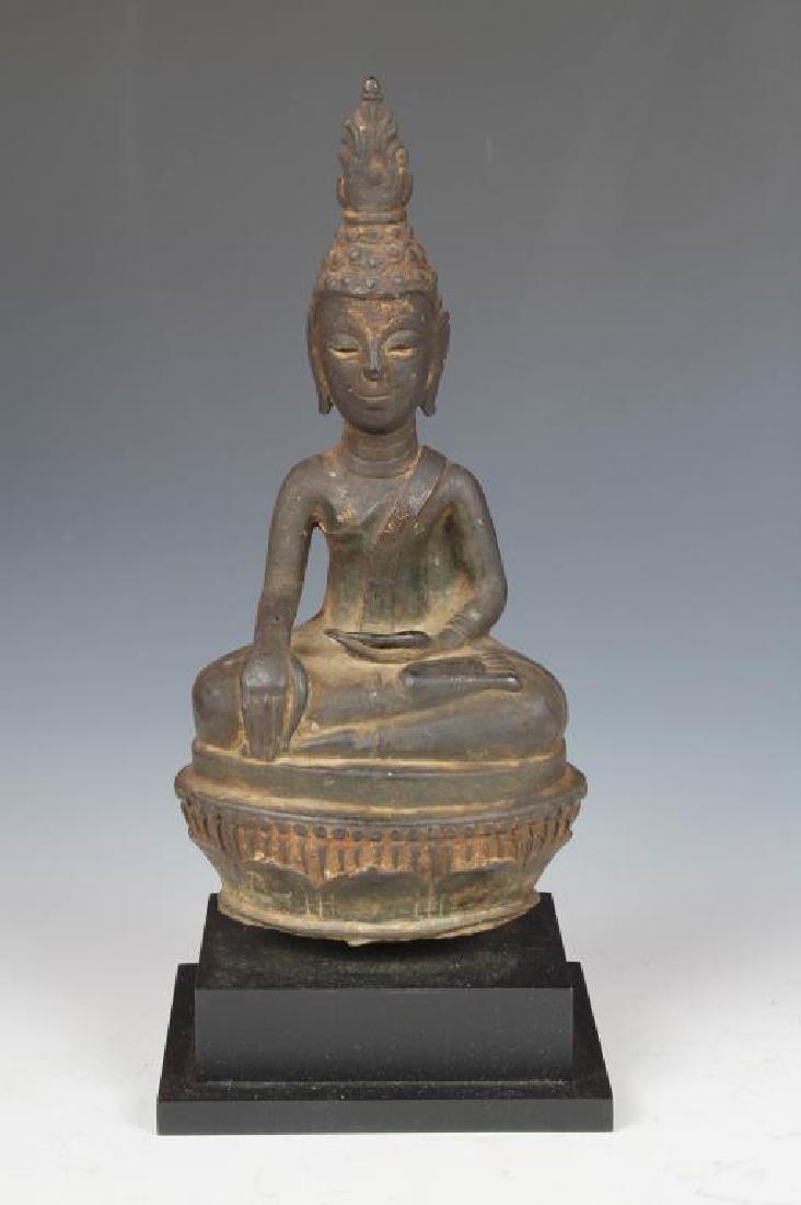 Antique Bronze Thai Buddha (1 of 3)