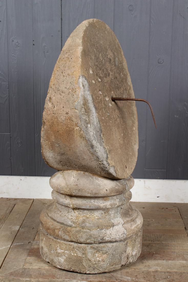 Interesting Tropical Zone Vertical Sundial (1 of 4)