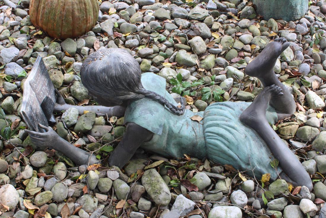 Bronze Recumbent Reader Garden Sculpture (1 of 2)