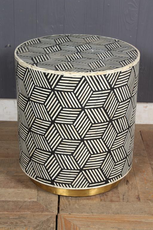 Tessellated Tumbling Block Design Barrel End Table (1 of 3)