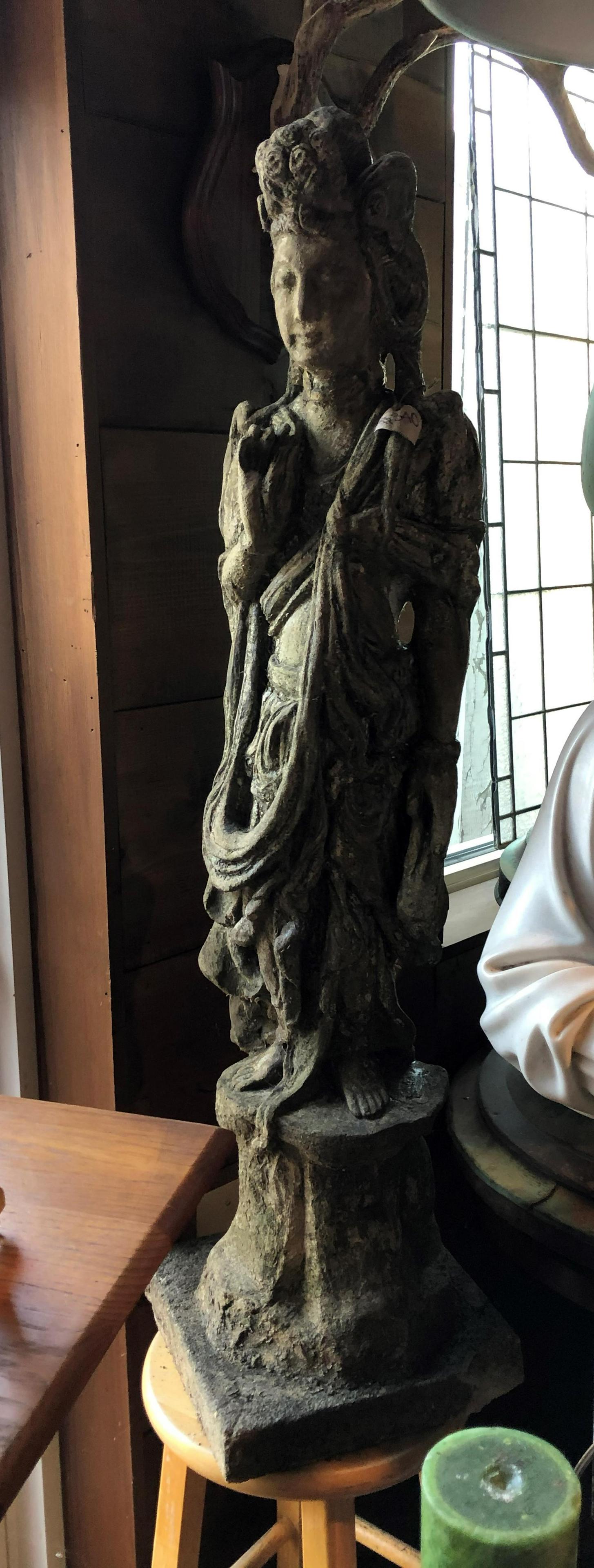 Cast Stone Quan Yin Garden Figure: Cast Stone Quan Yin Garden Figure. Size: 45" x 12" x 12"