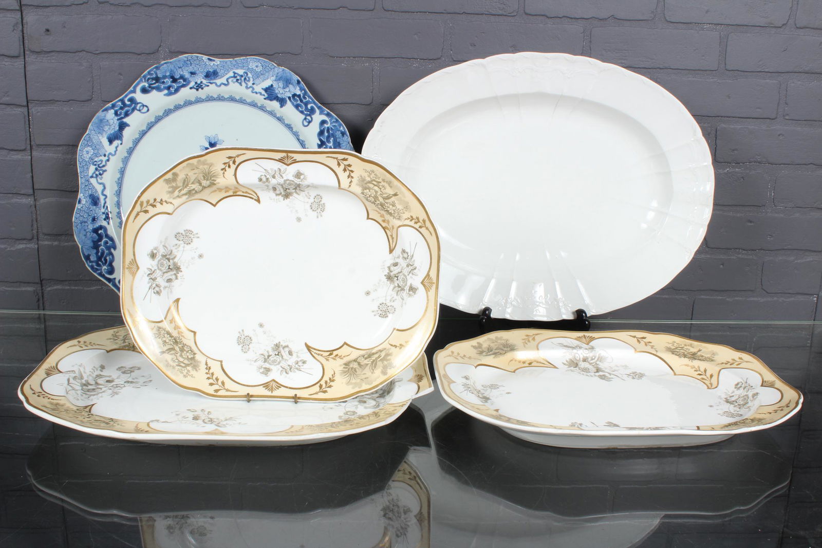 Collection of Large Serving Platters (1 of 6)