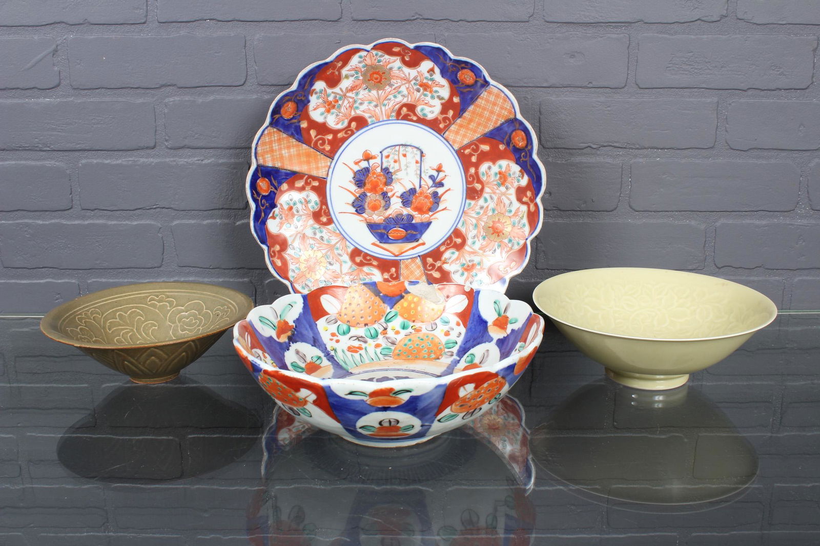 Imari Bowl and Charger, and 2 Embossed Bowls (1 of 9)