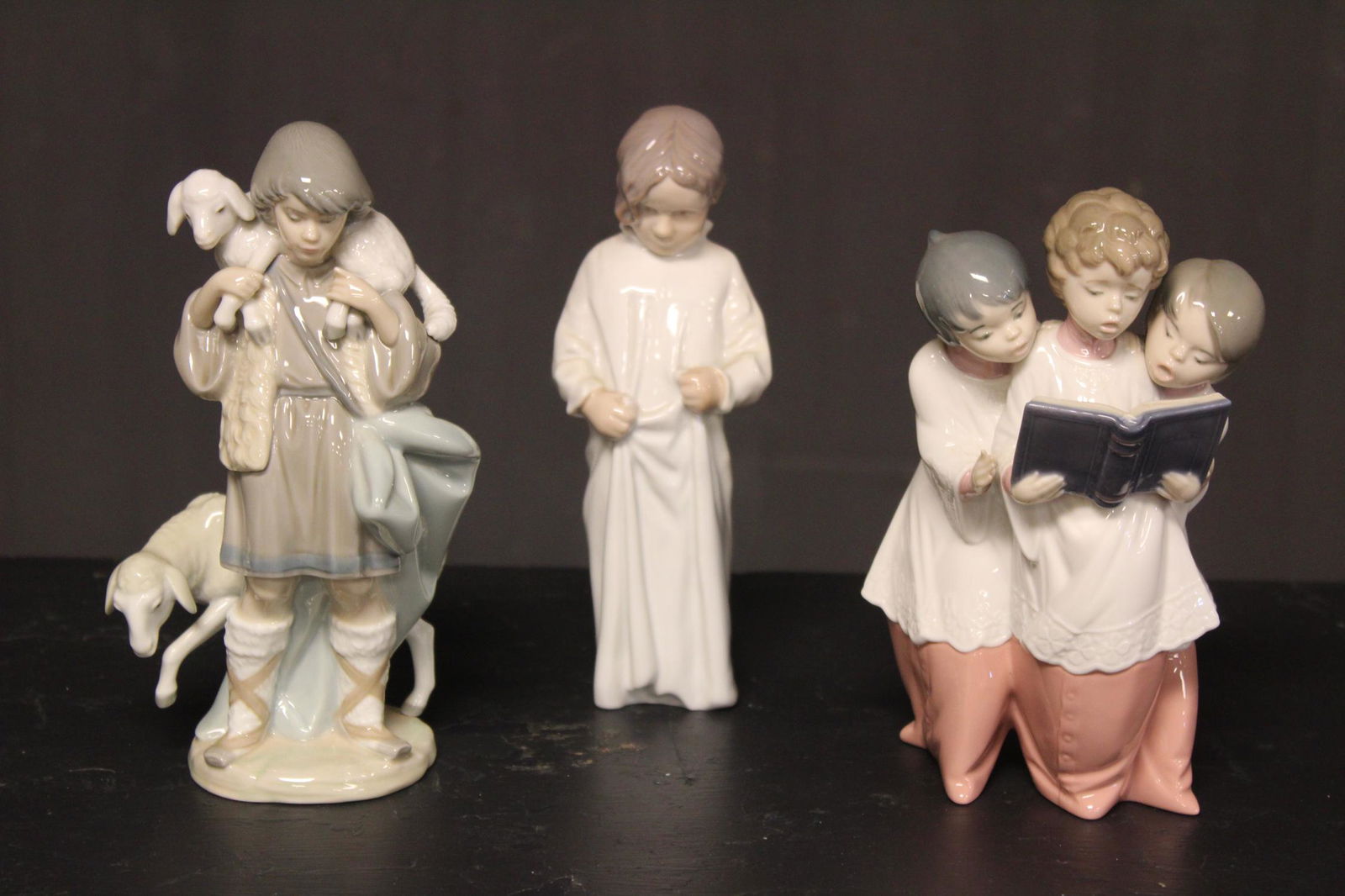 3 Porcelain Figurines - Lladro and B&G (1 of 5)