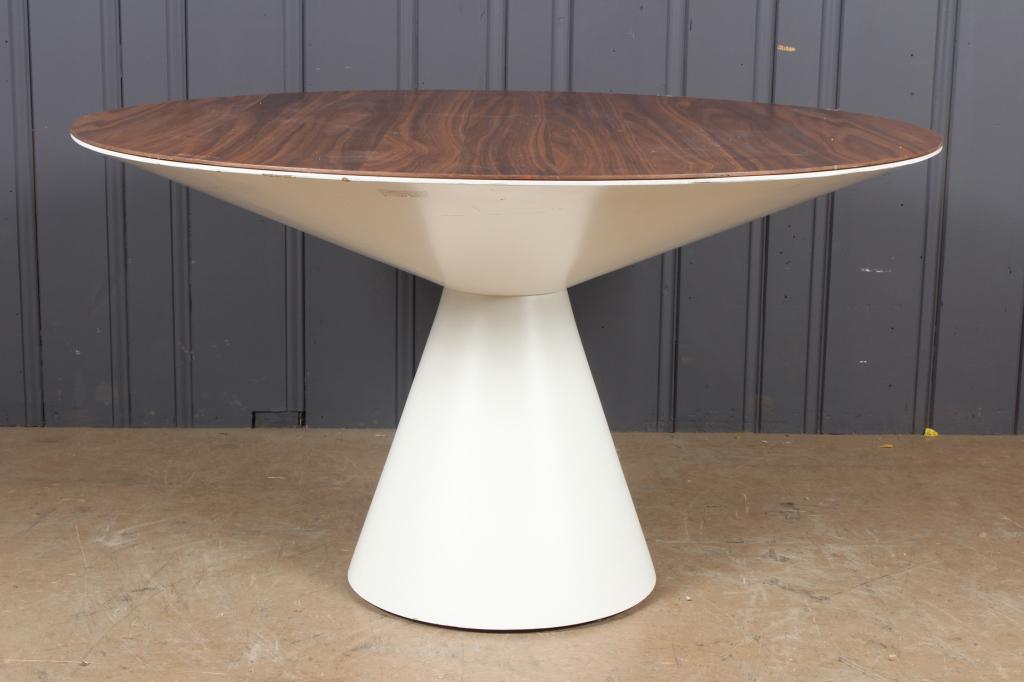 Modern Conoid Form White Table: Modern Conoid Form White Table. Size: 29" H x 51" W x 51" D