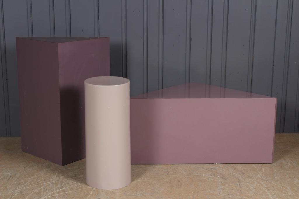 3 Memphis Style Geometric Stands (1 of 4)