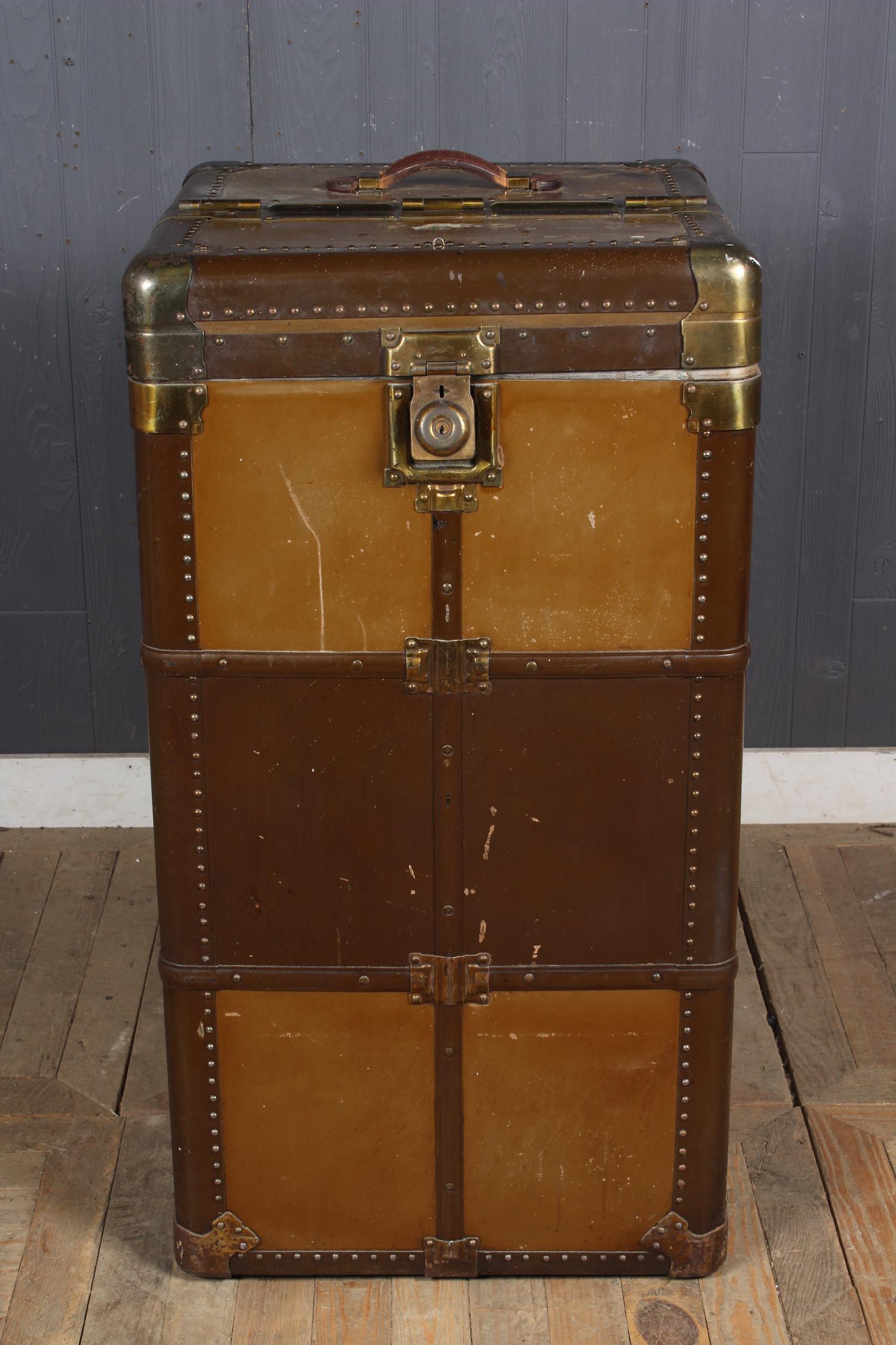 Hartmann Wardrobe Trunk (1 of 7)