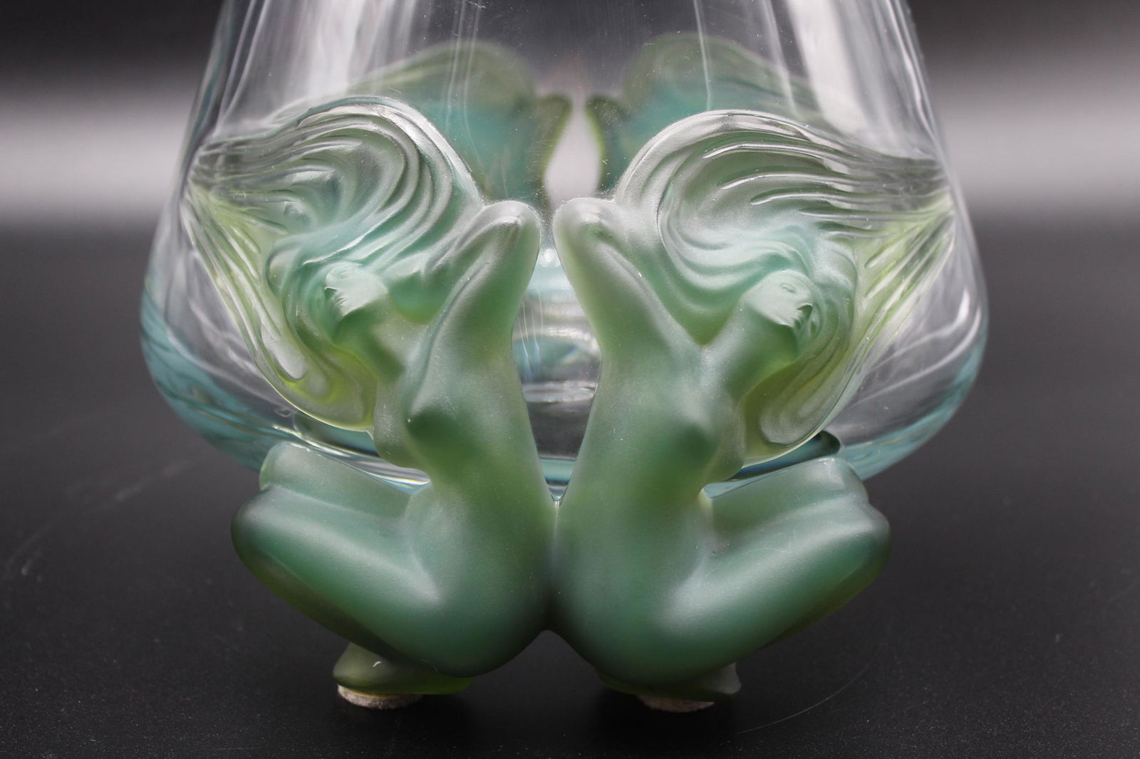 Lalique Antinea Crystal Vase (1 of 6)