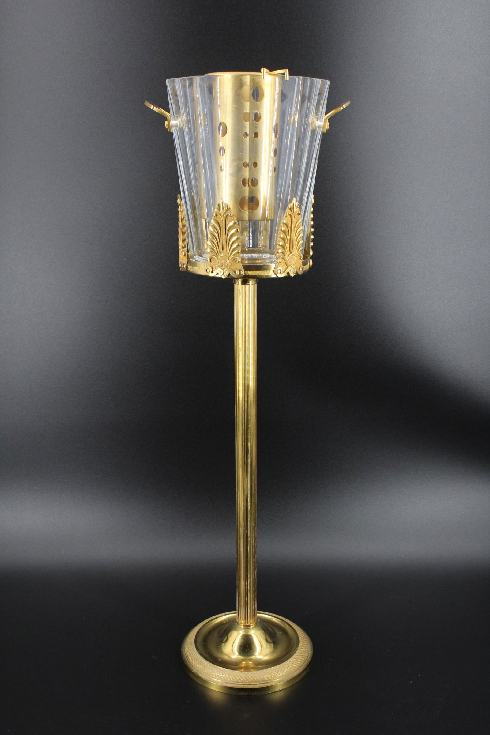 Baccarat Crystal Maxim Champagne Bucket on Stand (1 of 11)