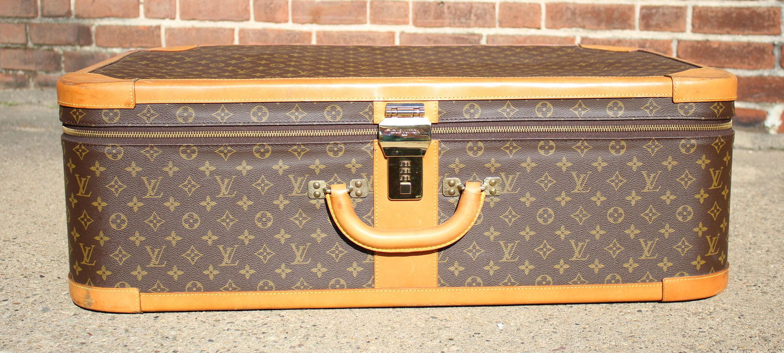 Swaine Adeney Brigg Chesterford Leather Suitcase Swaine Adeney Brigg Chesterford Leather Suitcase