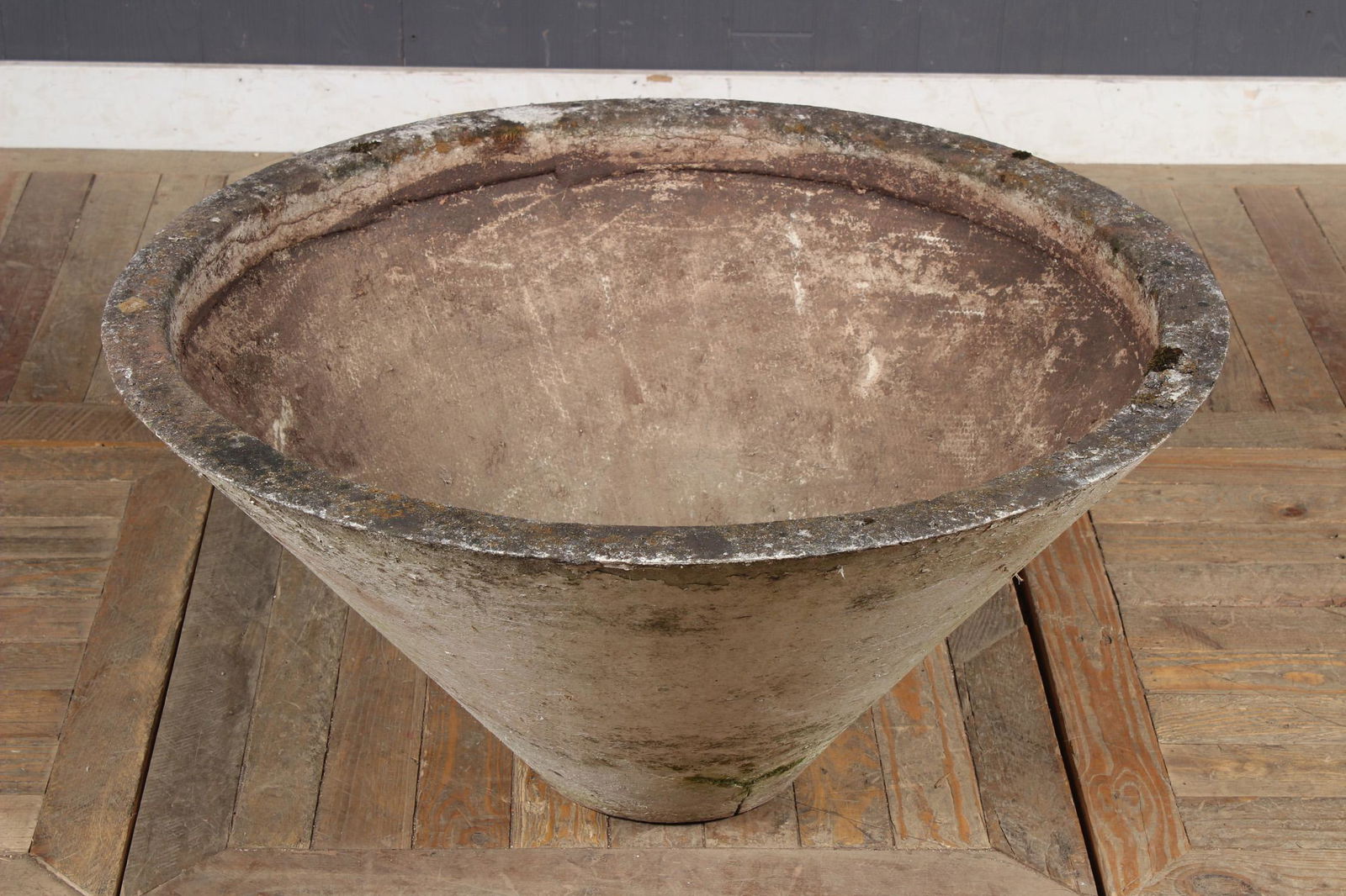 Willy Guhl Style Composite Planter (1 of 5)