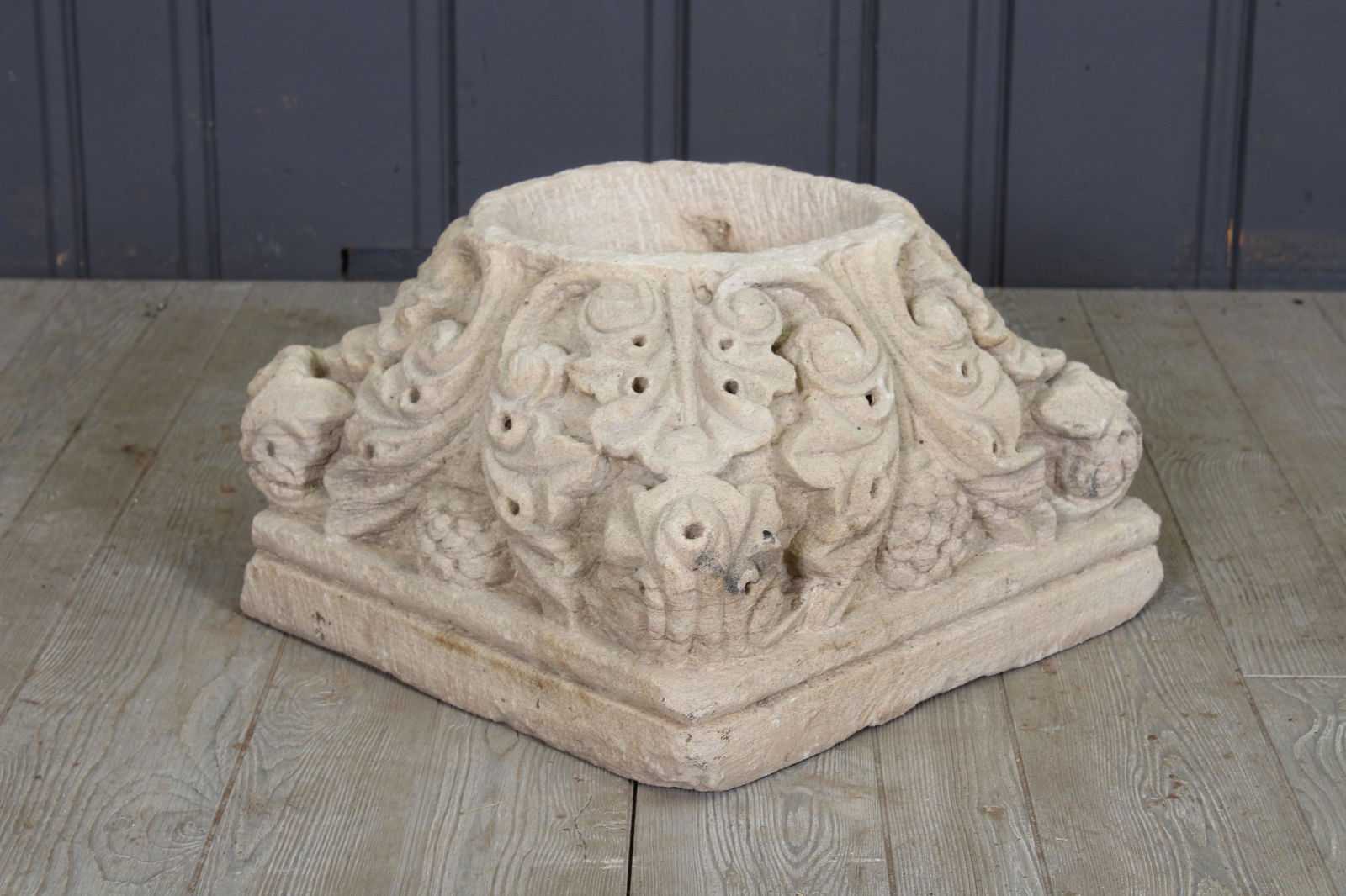 Sandstone Capital Planter (1 of 4)