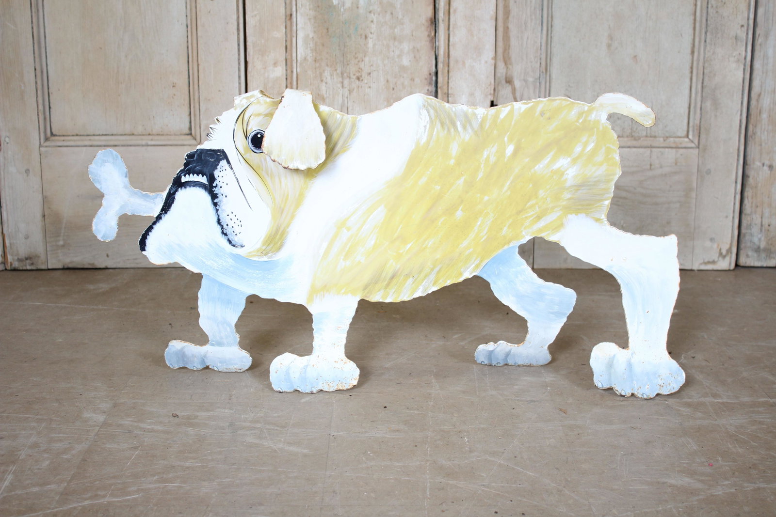 Bella Casa Bulldog: A whimsical painted iron dog from garden ornament. 17" x 30" x 4"