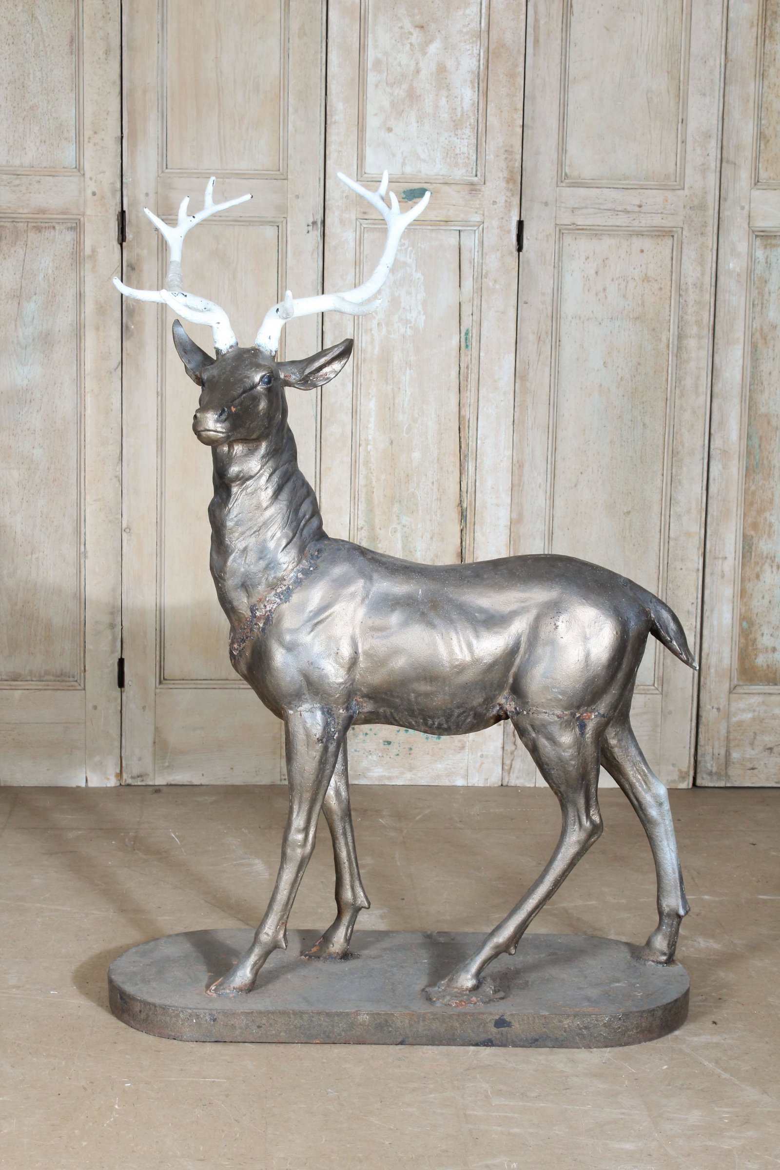 Majestic Cast Iron Stag Garden Ornament: Majestic Cast Iron Stag Garden Ornament. Note coarse repair to antler. Size: 58" x 41.5" x 26"