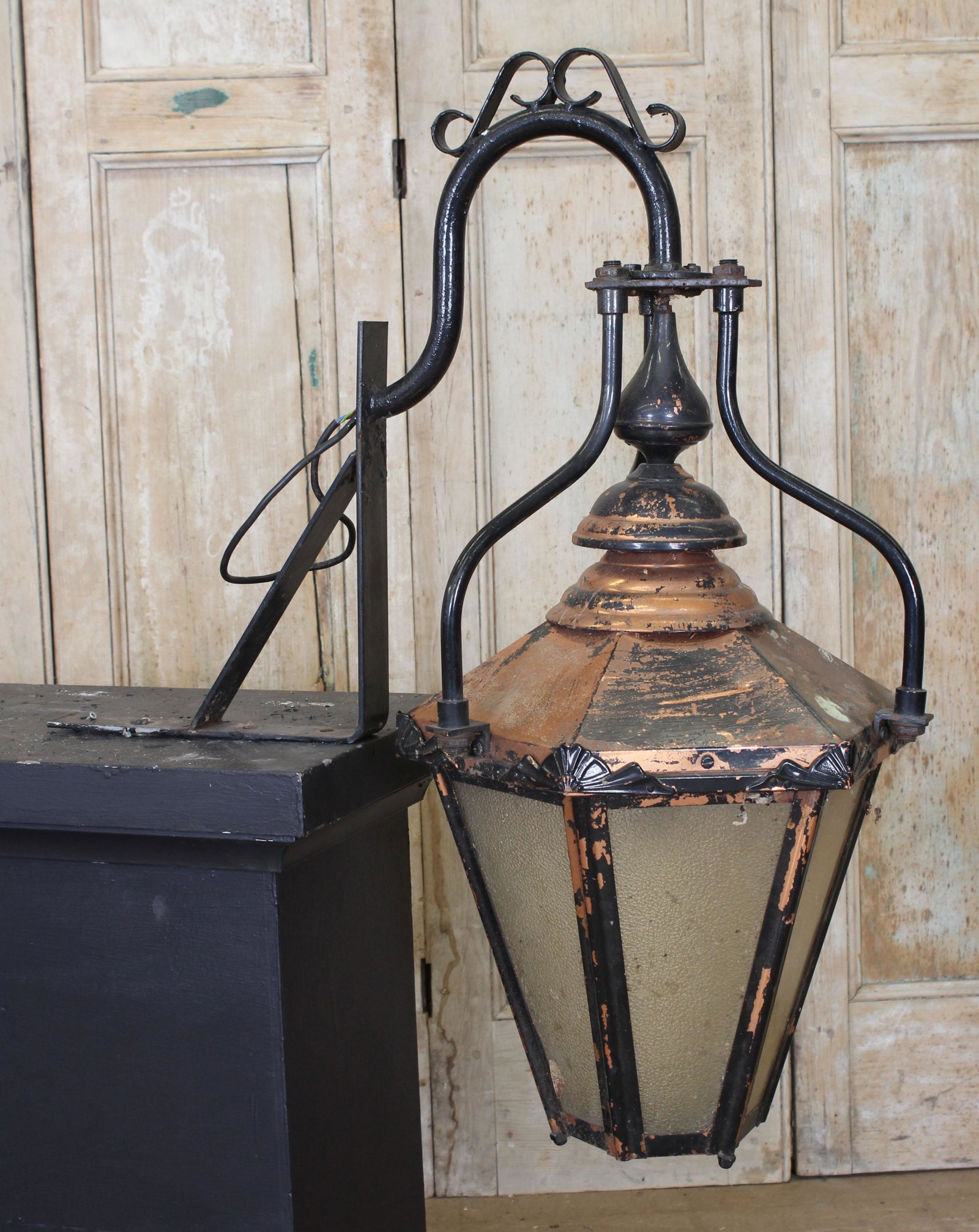 Continental Copper Bracketed Pier Lantern: Continental Copper Bracketed Pier Lantern. Size: 36" x 16" x 31" front to back