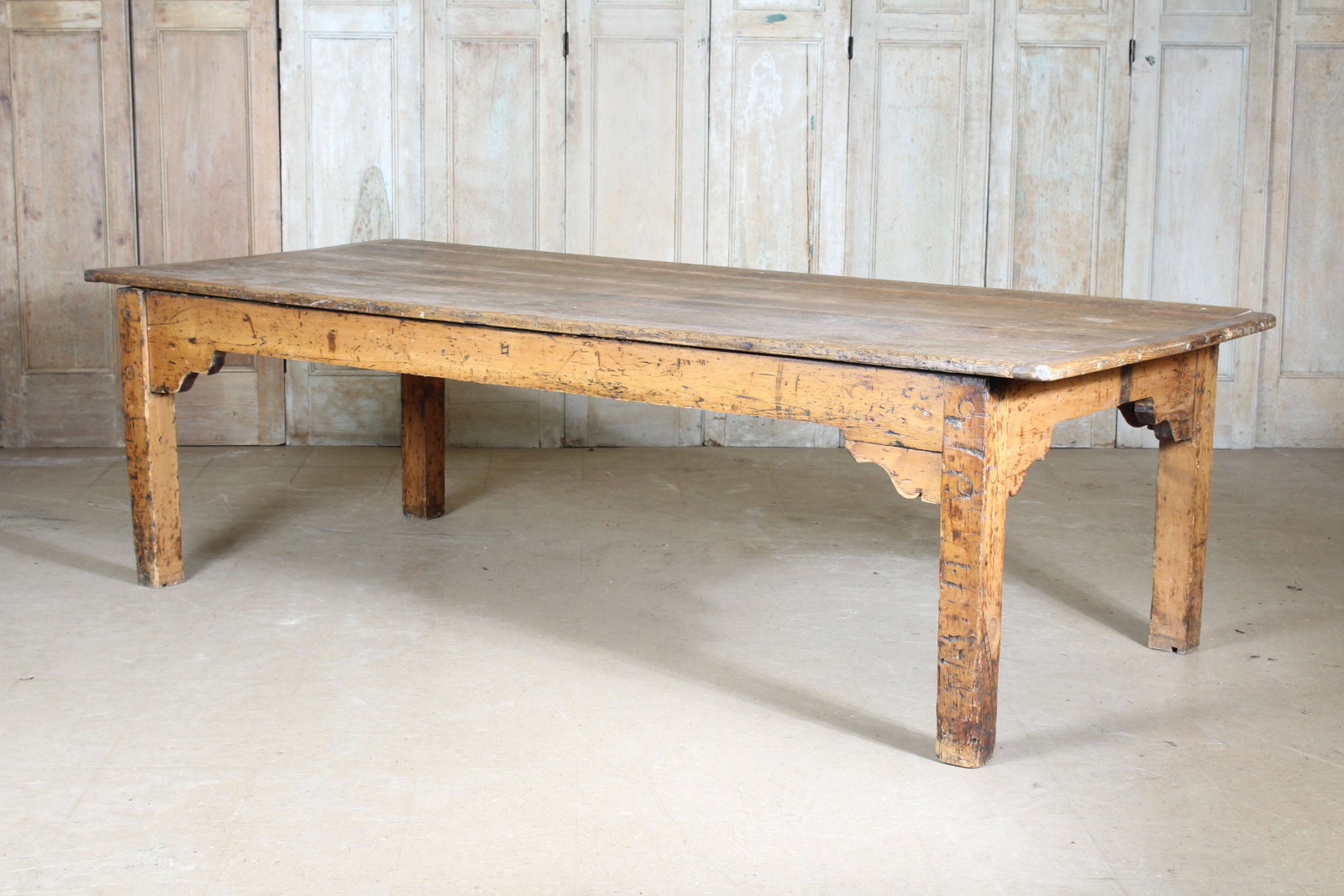 Large Scale Continental Farm Table: Large Scale Continental Farm Table. Size: 31.5" x 106.5" x 46"