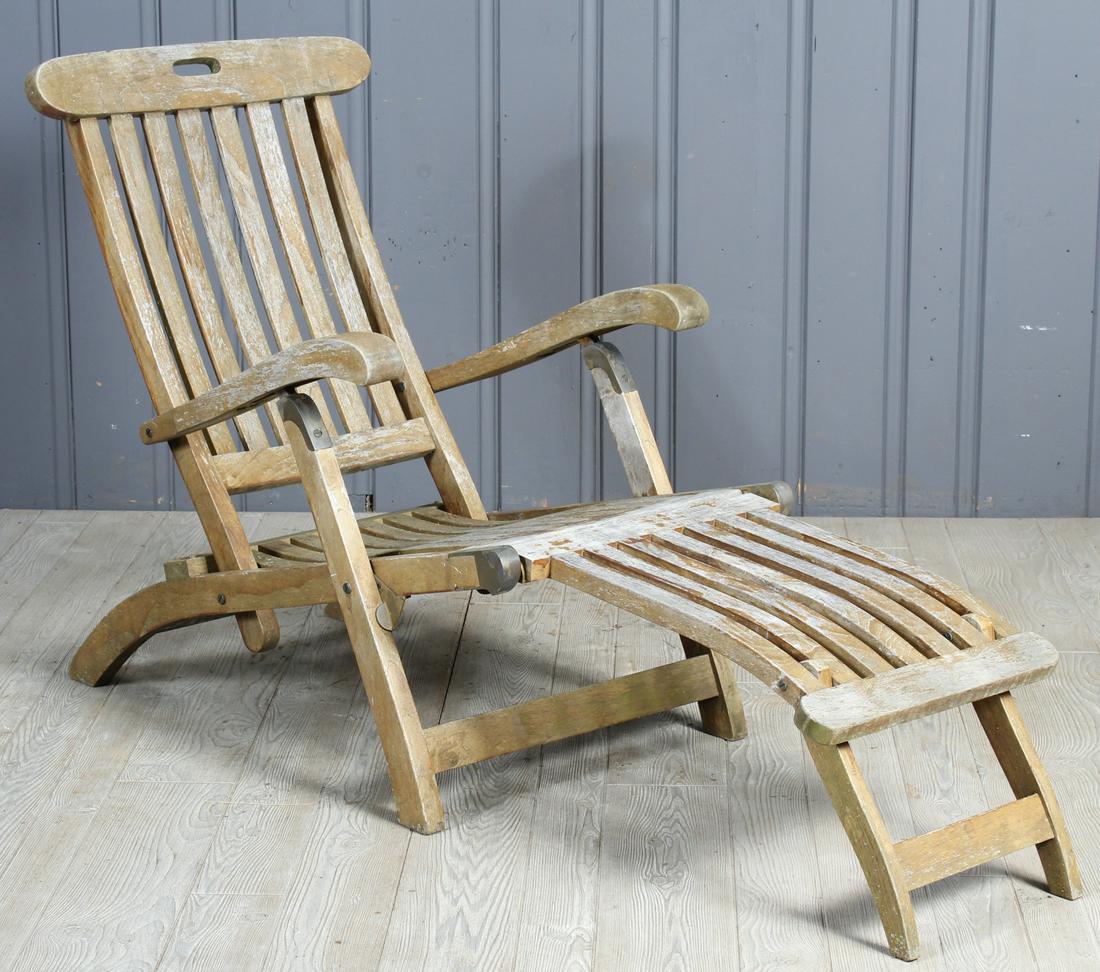 Folding Deck Lounge Chair: Folding Deck Lounge Chair. Size: 36.5" H x 24" W x 61" D