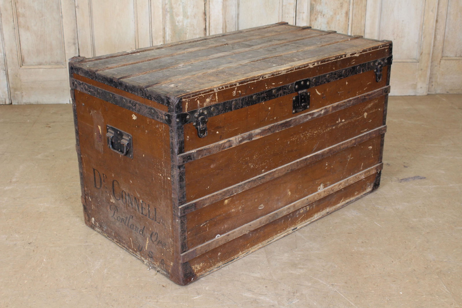 Louis Vuitton Steamer Trunk: Louis Vuitton Steamer Trunk, late 19th to early 20th C., marked on both sides Dr. Connell, Portland, Ore. USA., labled inside "Paris 1 Rue Scribe, Louis Vuitton, 149 New Bond Street, W. London" Serial