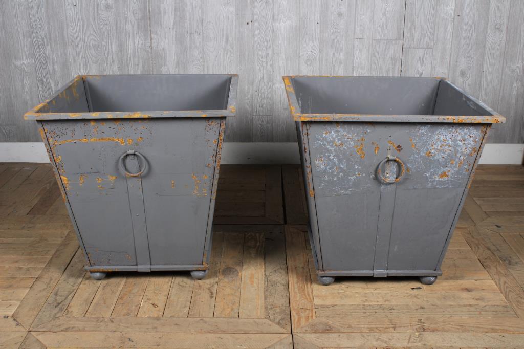 Pair Regency Planters (1 of 4)