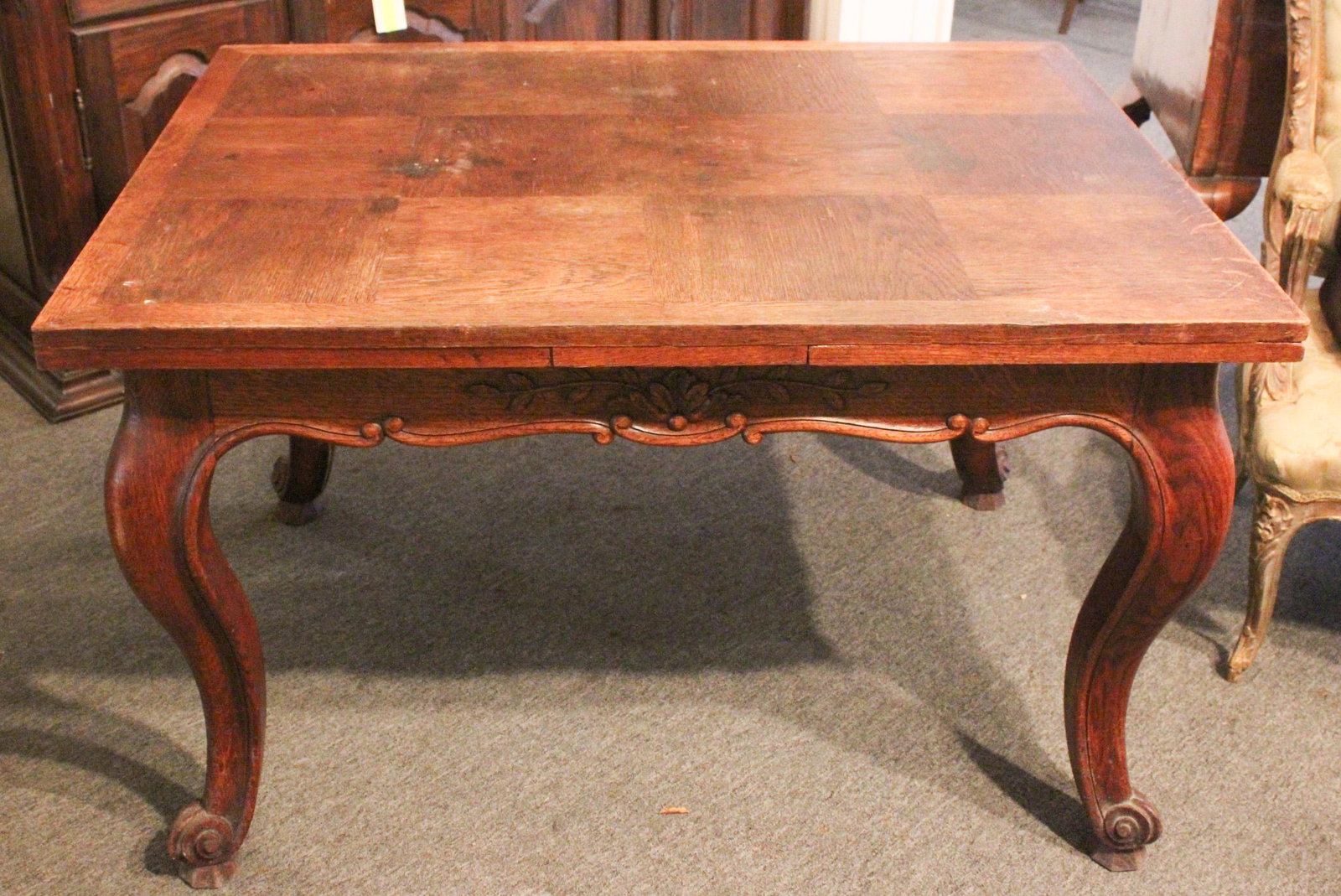 Antique French Louis XV Style Oak Refractory Table: Antique French Louis XV Style Oak Refractory Table. With 19" leaves. Size: 29.5" x 47" x 35" ***Please Note: This is an on-site online auction with specific Pick up terms and conditions. Pick up day i