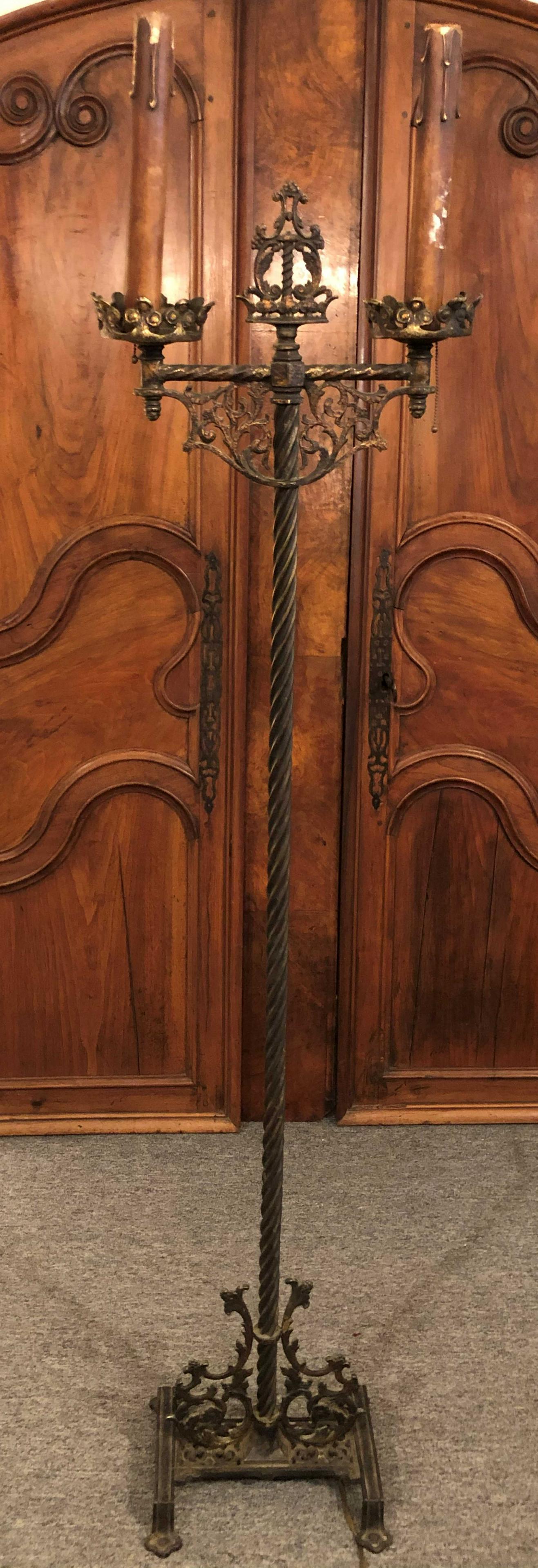 Oscar Bach Style Candelabra Torchiere: Oscar Bach Style Candelabra Torchiere. Size: 64" x 14" x 9.5" ***Please Note: This is an on-site online auction with specific Pick up terms and conditions. Pick up day is scheduled for 8/29 in Frazer,