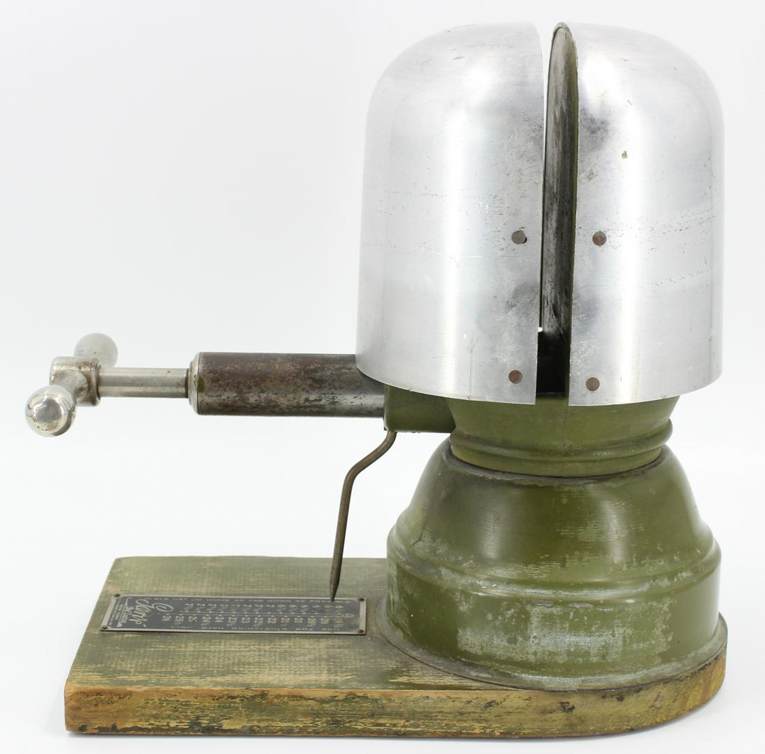 Garve Deluxe Millinery Hat Stretcher: Garve Deluxe Millinery Hat Stretcher. Size: 12" H x 7" W x 11" D