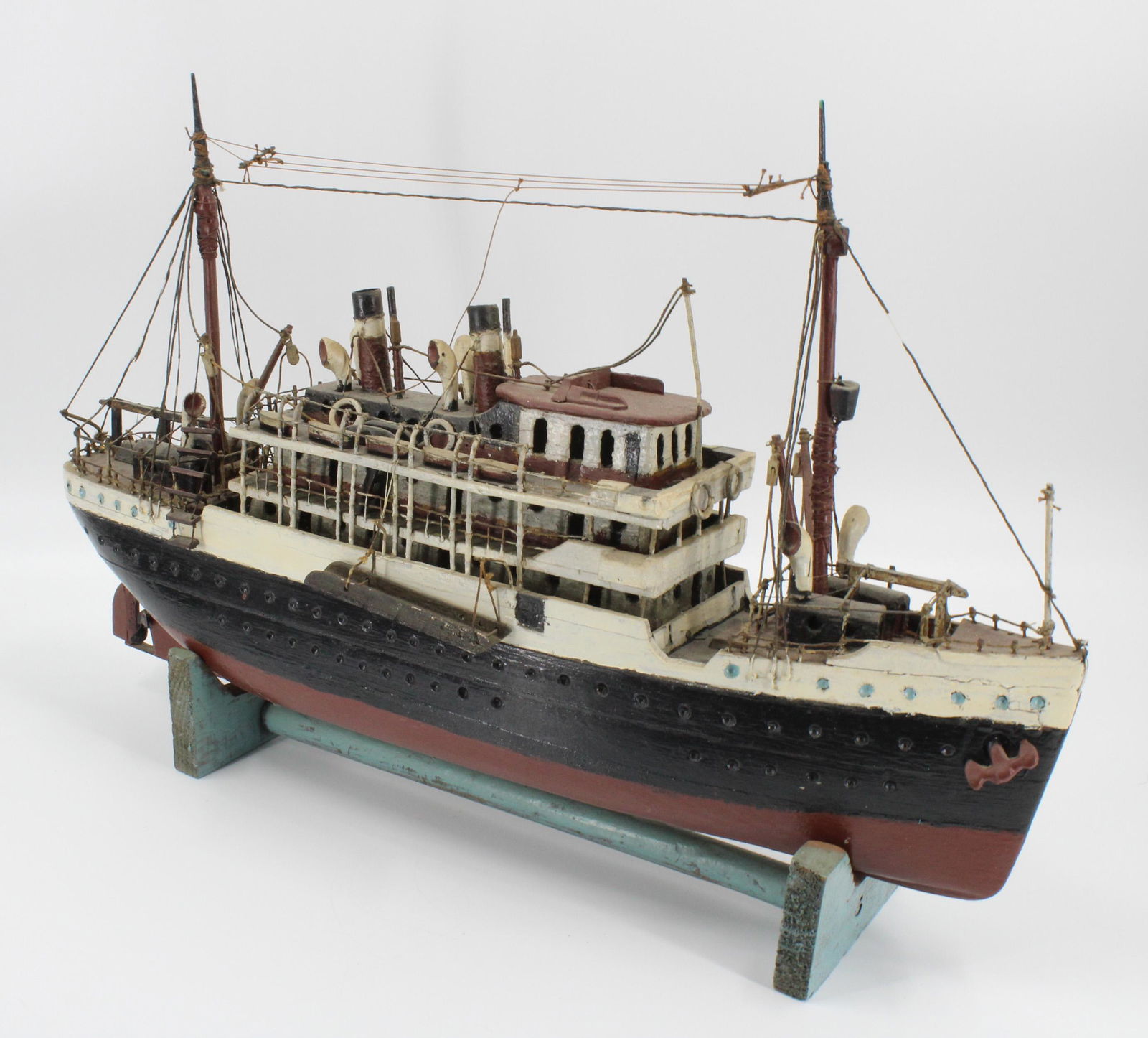Scale Model Steamer Ship: Scale Model Steamer Ship. Wood. Size: 15" X 24" X 5"