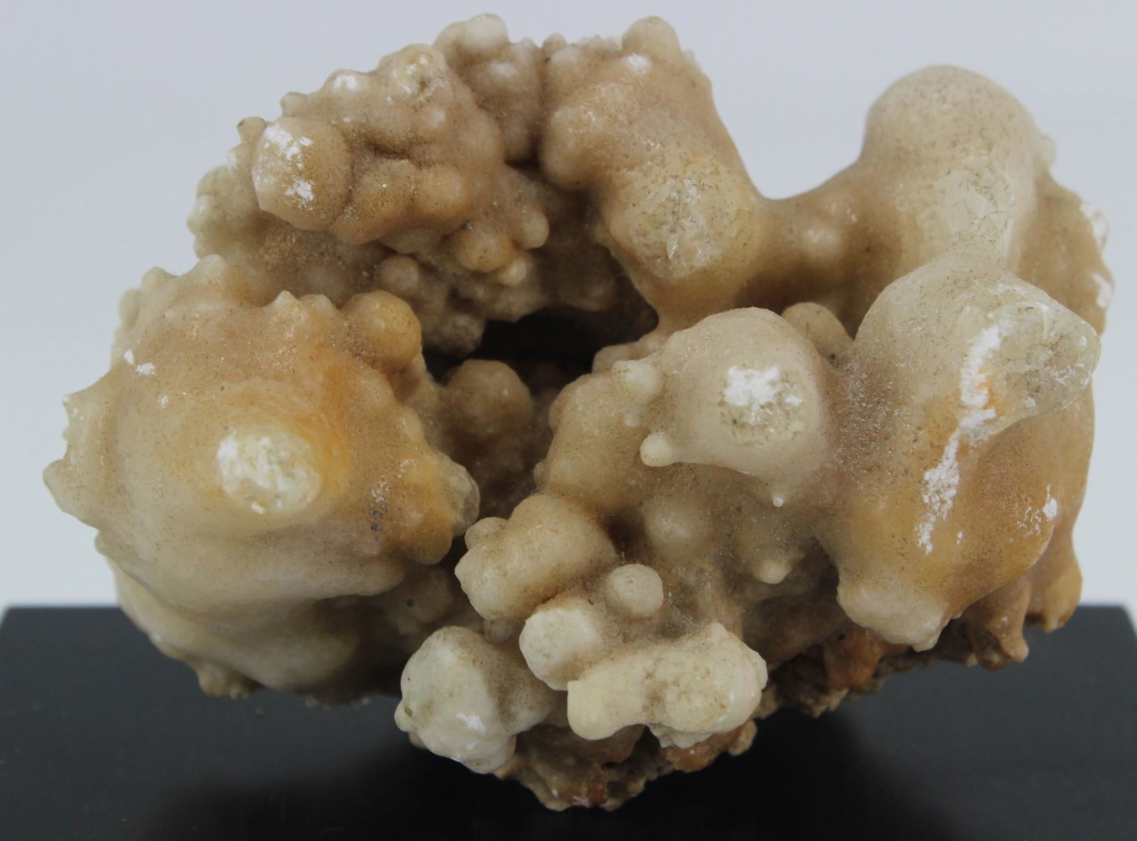 456g Geological Specimen: 456g Geological Specimen. Size: 3" H x 4" W x 3" D; Weight: 456 g