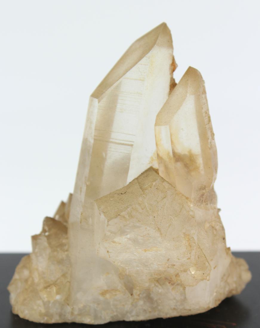 358g Geological Quartz Crystal Specimen: 358g Geological Quartz Crystal Specimen. Size: 4" H x 3.5" W x 3" D; Weight: 358 g