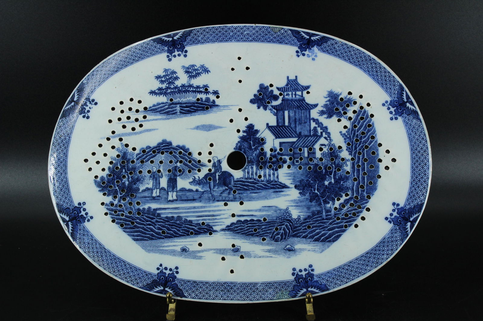Chinese Export Porcelain Canton Platter Insert (1 of 6)