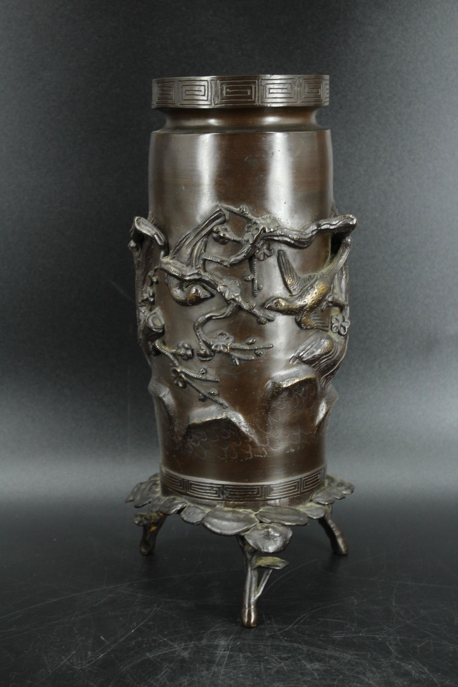 Japanese Meiji Style Bronze Vase (1 of 8)