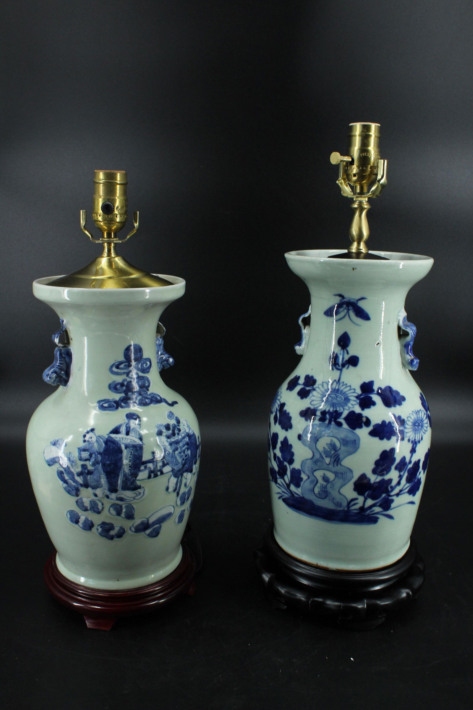 2 Chinese Blue & White Porcelain Vase Table Lamps (1 of 15)