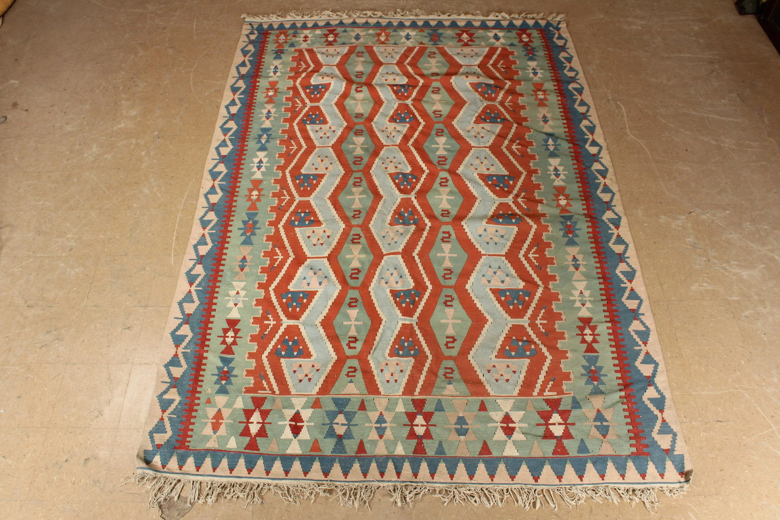 Turkish Kilim Rug 7'4" x 10'5": Turkish Kilim Rug Size: 7'4" x 10'5", 20 lbs
