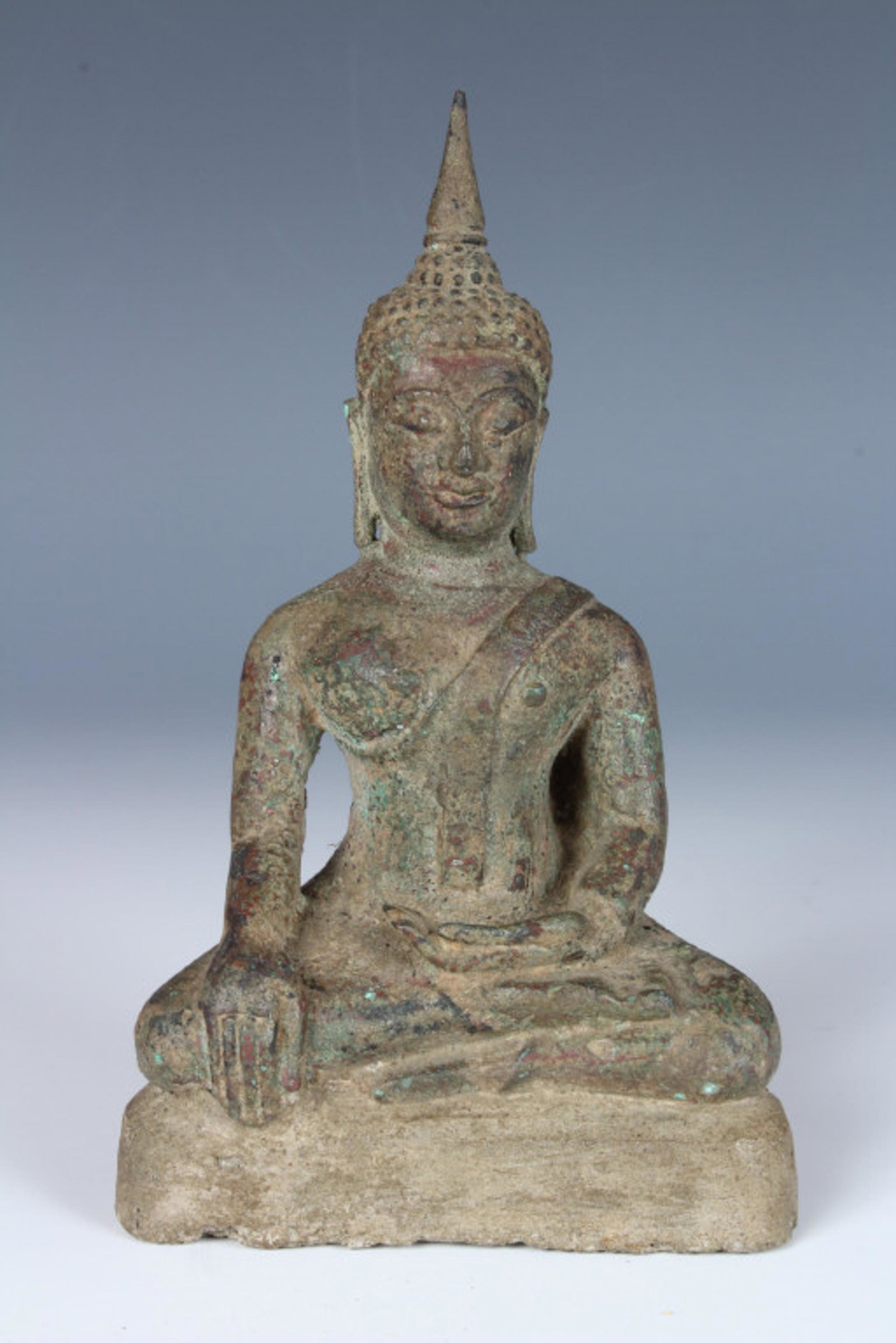 Antique Bronze Thai Buddha: Antique Bronze Thai Buddha - Size: 5.5" (T5284)