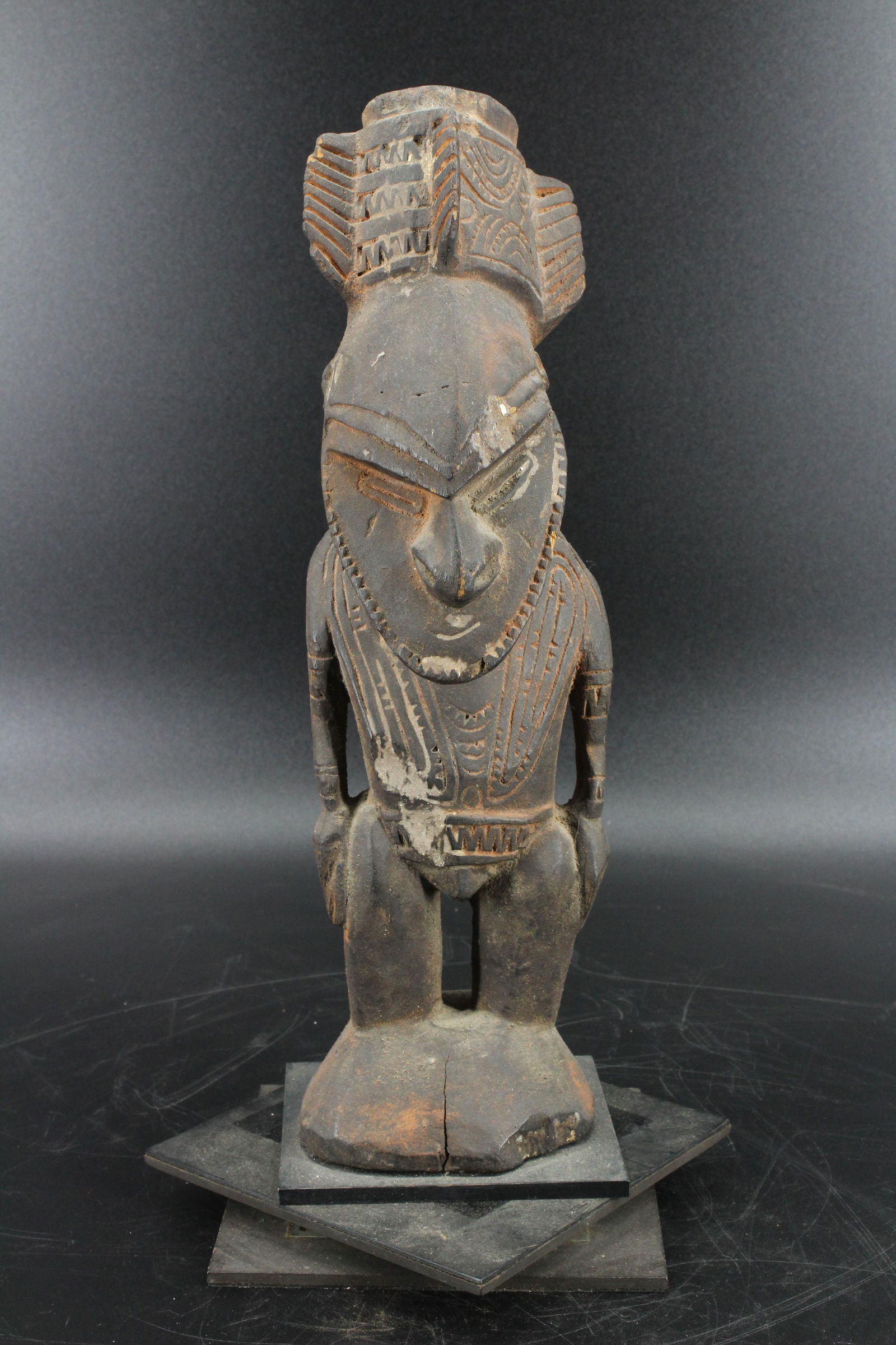 PNG Sepik River Oceanic Figure: PNG Sepik River Oceanic Figure. Papua New Guinea. Size:15.5"H x 6"D x 6"W