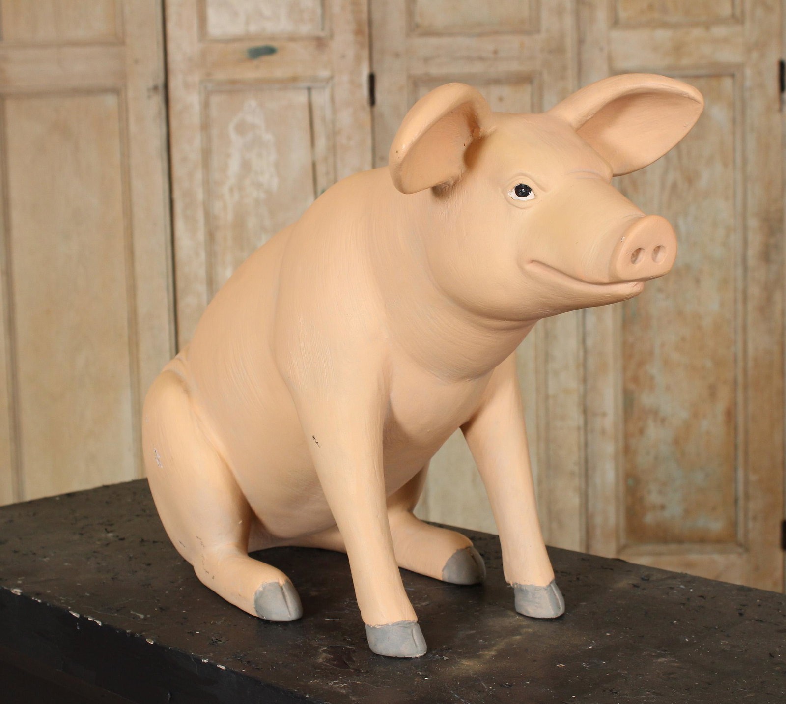 Fiberglass Pig Garden Ornament: Fiberglass Pig Garden Ornament. Size: 15.25" H x 23.25" W x 9.5" D