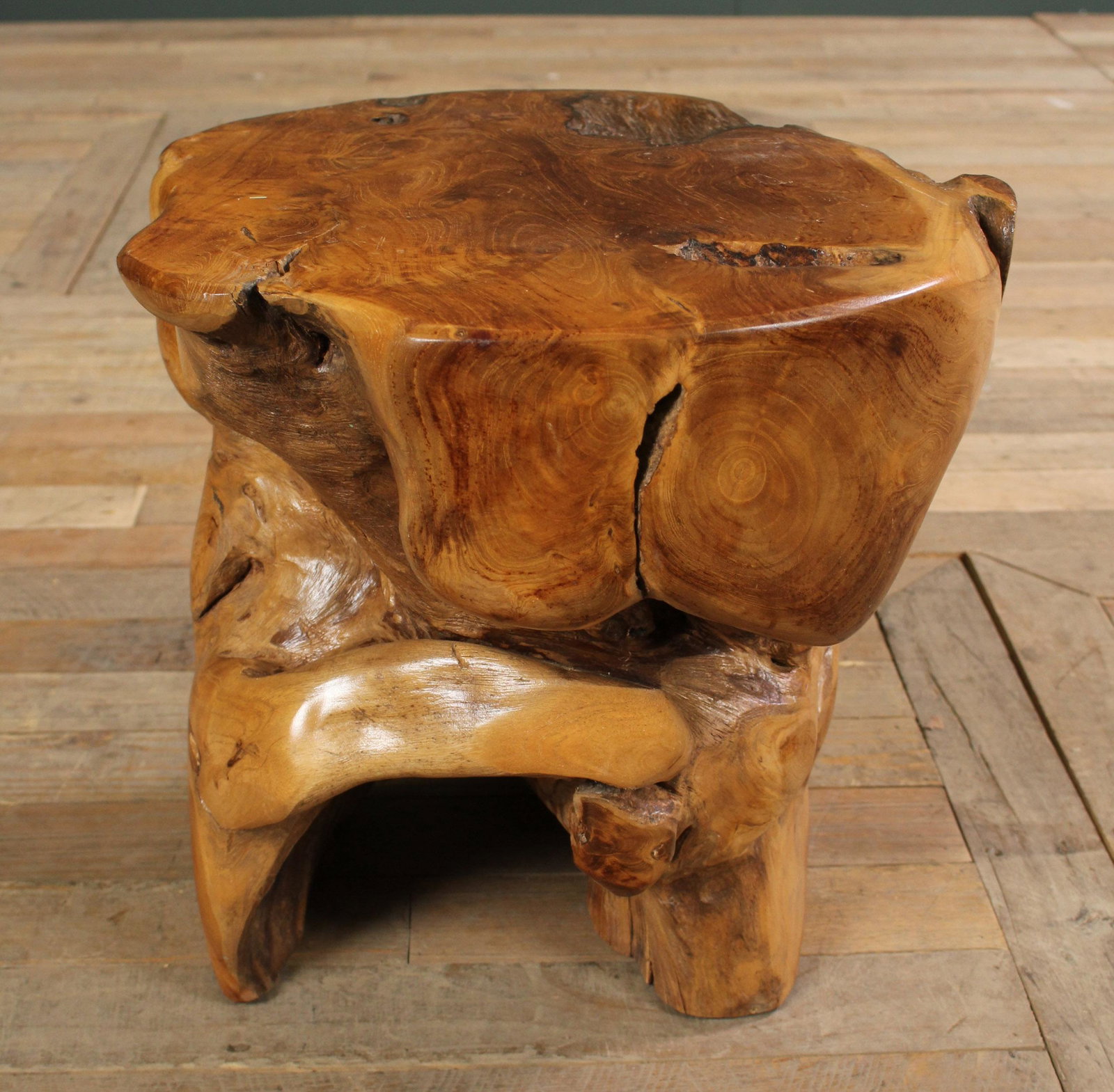 Natural Free Form Wood Stump Stool or Side Table: Natural Free Form Wood Stump Stool or Side Table. Size: 15.75" H x 15" W x 15.5" D.