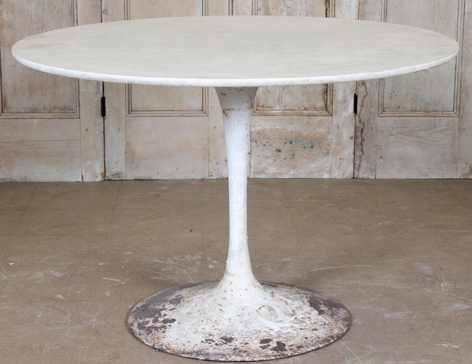 Knoll Style Tulip Table: Knoll Style Tulip Table (NHJ 28). Size: 28" H x 42" W x 42" D