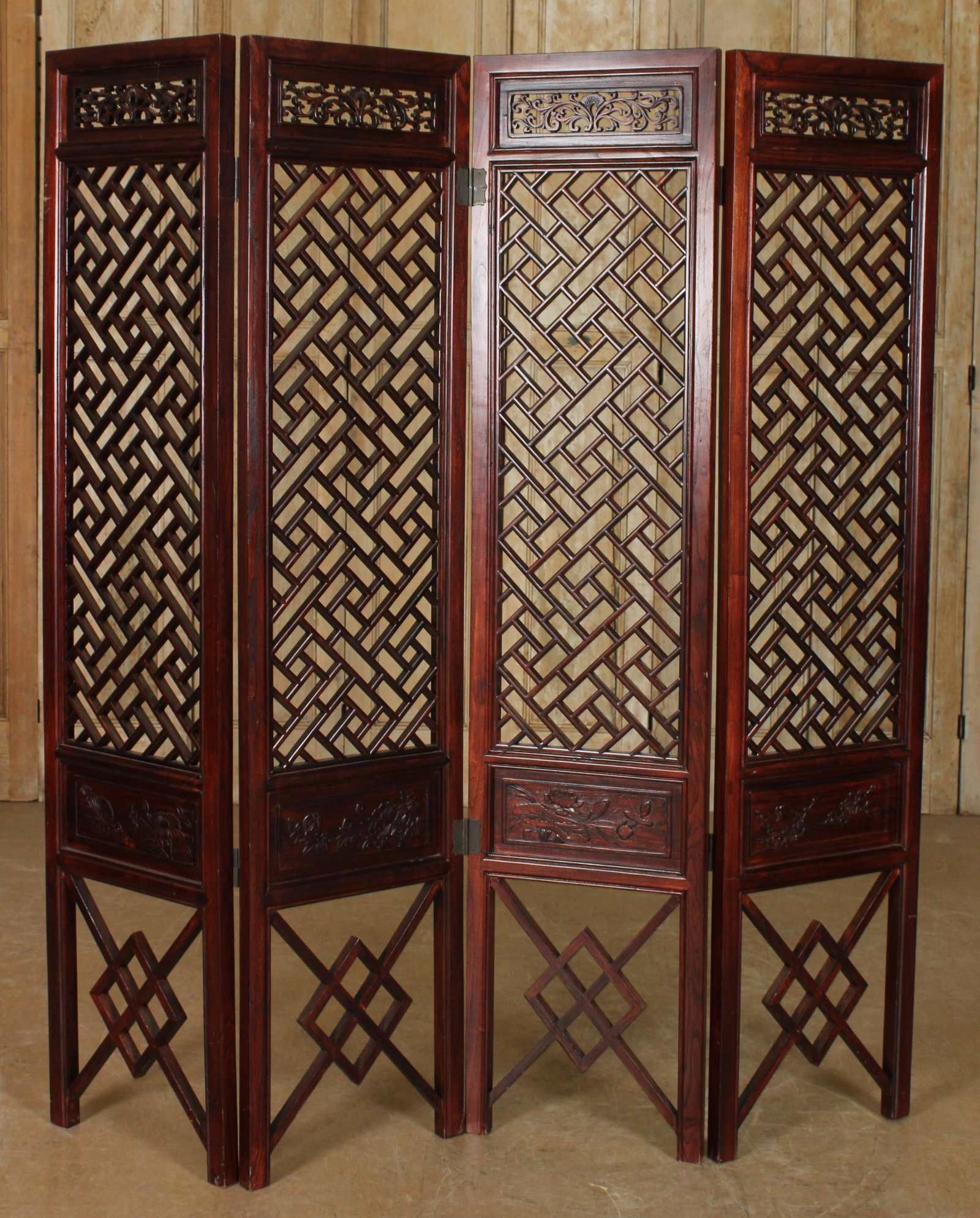 Chinese 4 Panel Room Divider: Chinese Room Divider. Size: 78.75" H x 17.75" W x 6.5" D