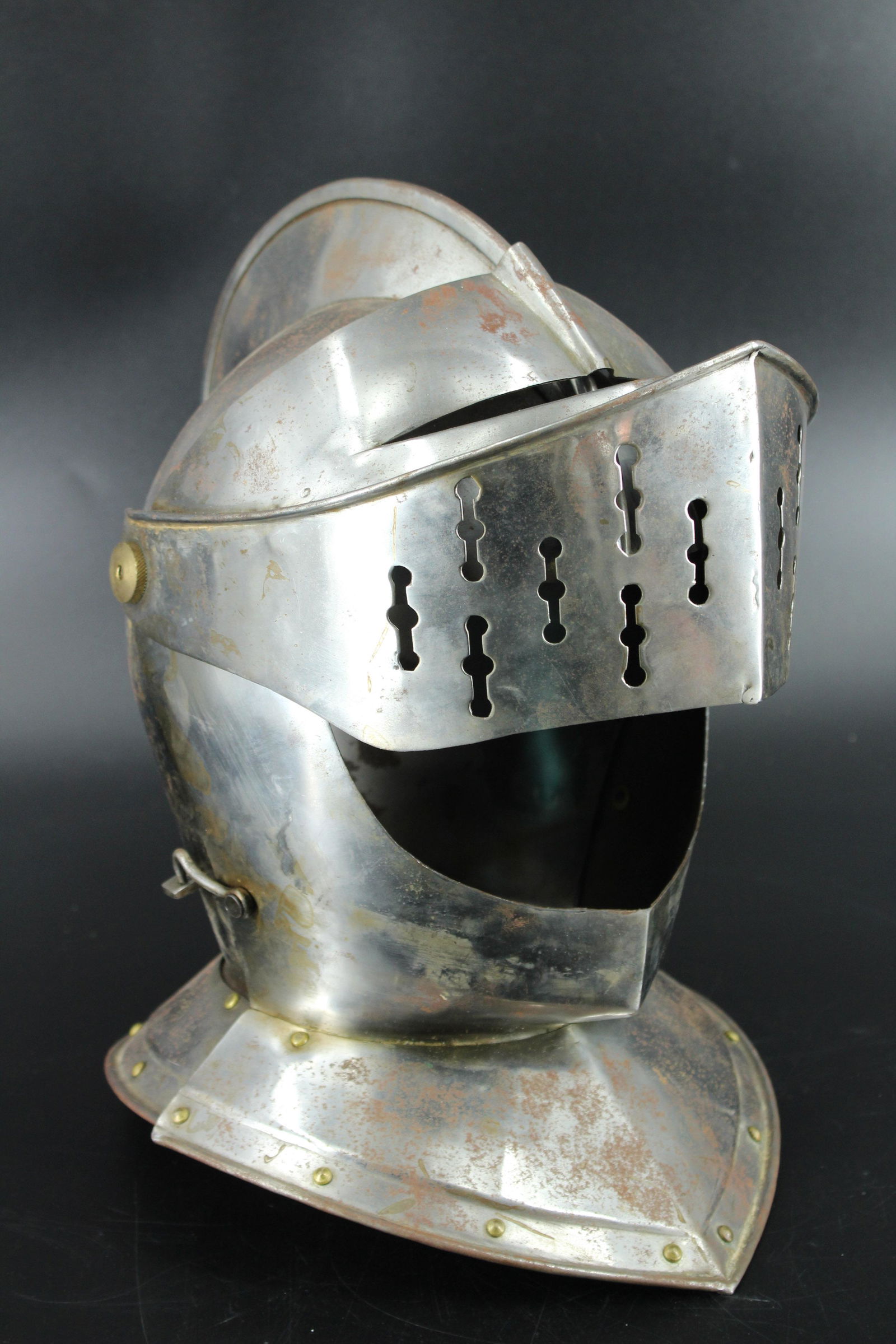Reproduction Tudor Style Close Helmet: Reproduction Tudor Style Close Helmet. Size: 12.5"H x 11.5"W x 9.5"D