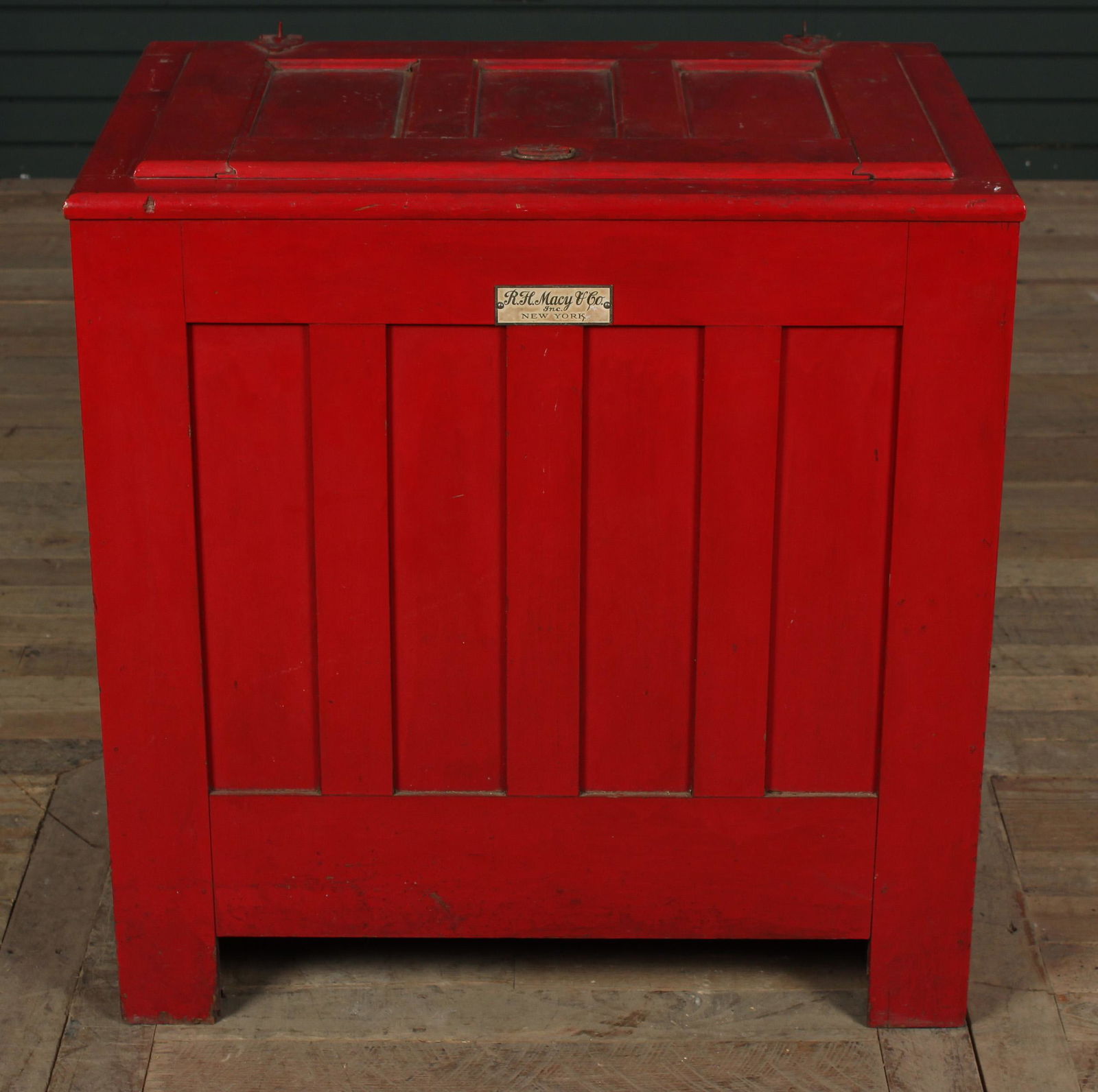 R. H. Macy & Co. Ice Box (1 of 10)
