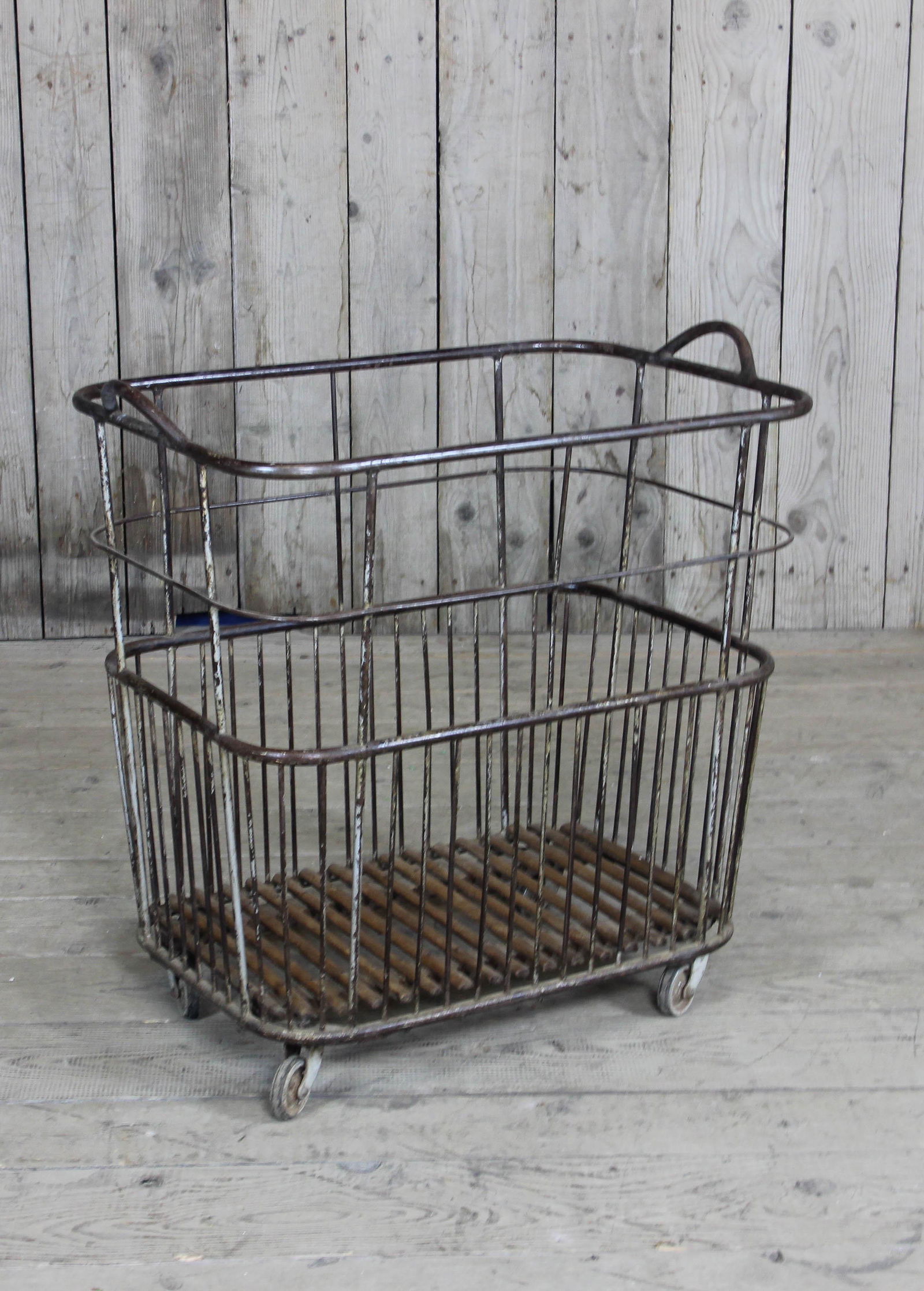 French Baguette Bakery Basket On Casters (1 of 7)