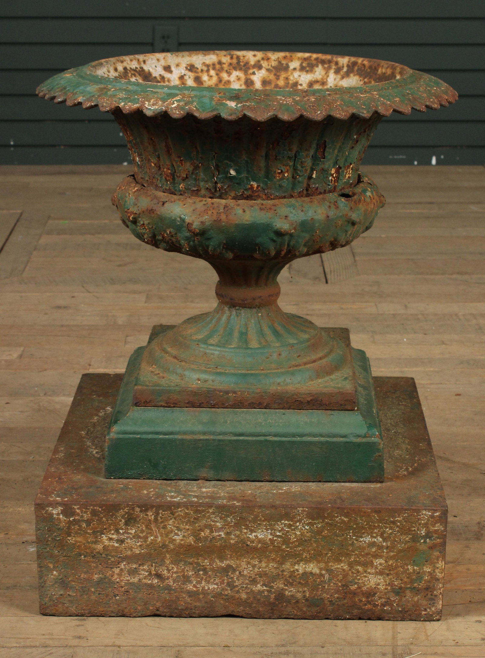 American Victorian Walbridge Cast Iron Urn: American Victorian Walbridge Cast Iron Urn. Size: Overall 26"H on a 20" x 20" Base, 20"H x 20.5"Dia