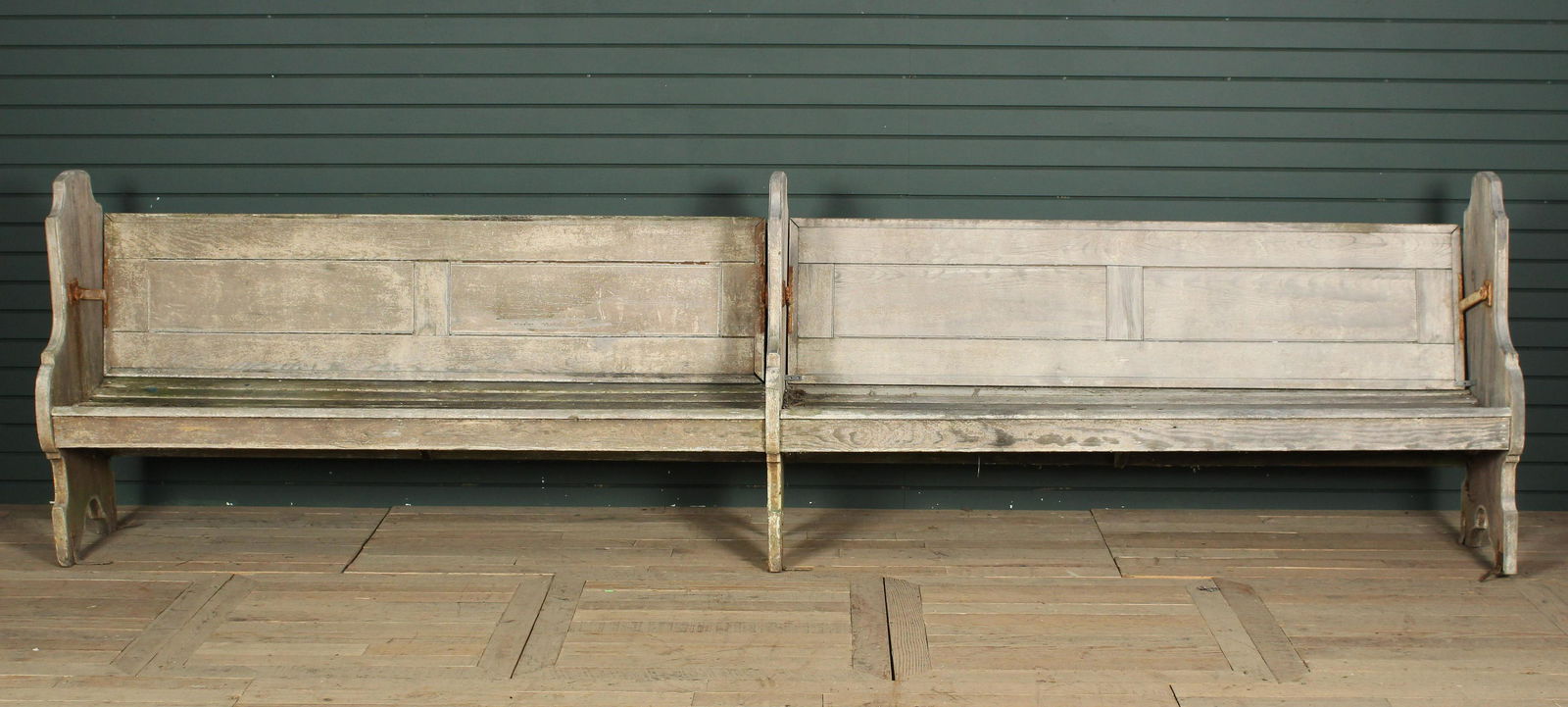 Train Bench (1 of 11)