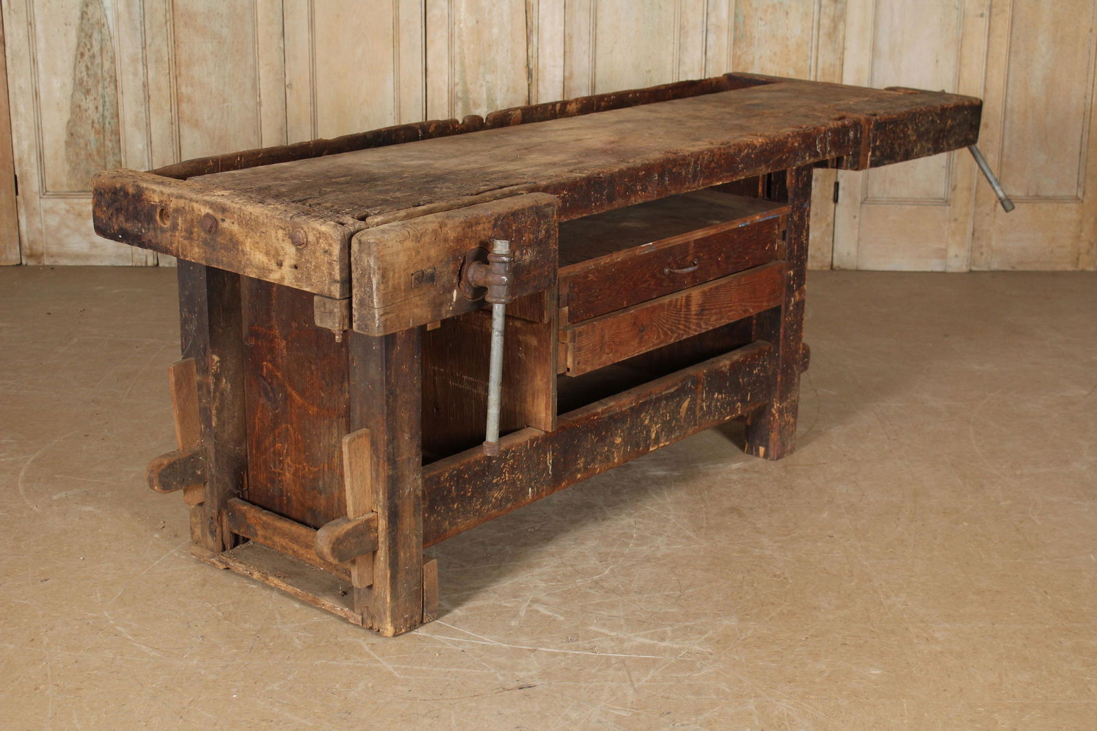 Antique Carpenter's Woodworking Bench (1 of 10)