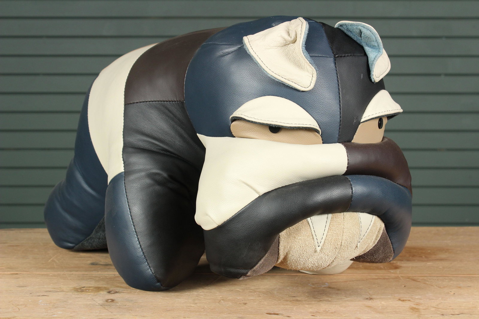 Whimsical Leather Bulldog Pouf Footstool: Whimsical Leather Bulldog Pouf Footstool. Size: 14" x 26" x 16"