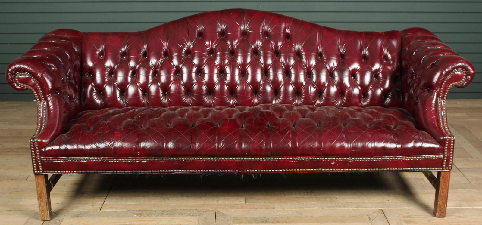 Camelback Leather Chesterfield (1 of 6)