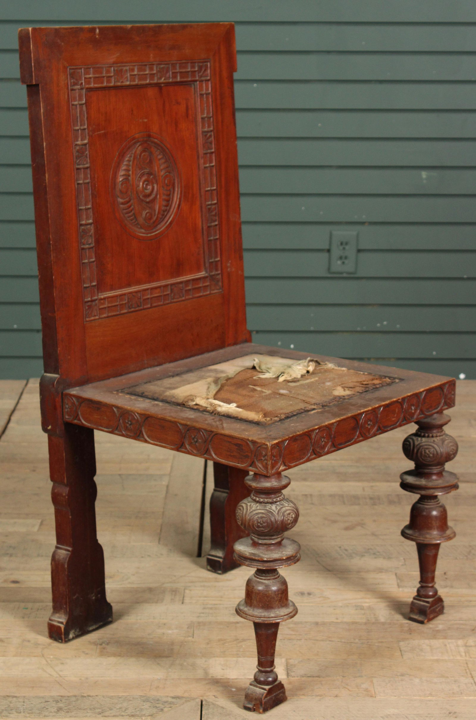 Continental Arts and Crafts Style Hall Chair (1 of 7)