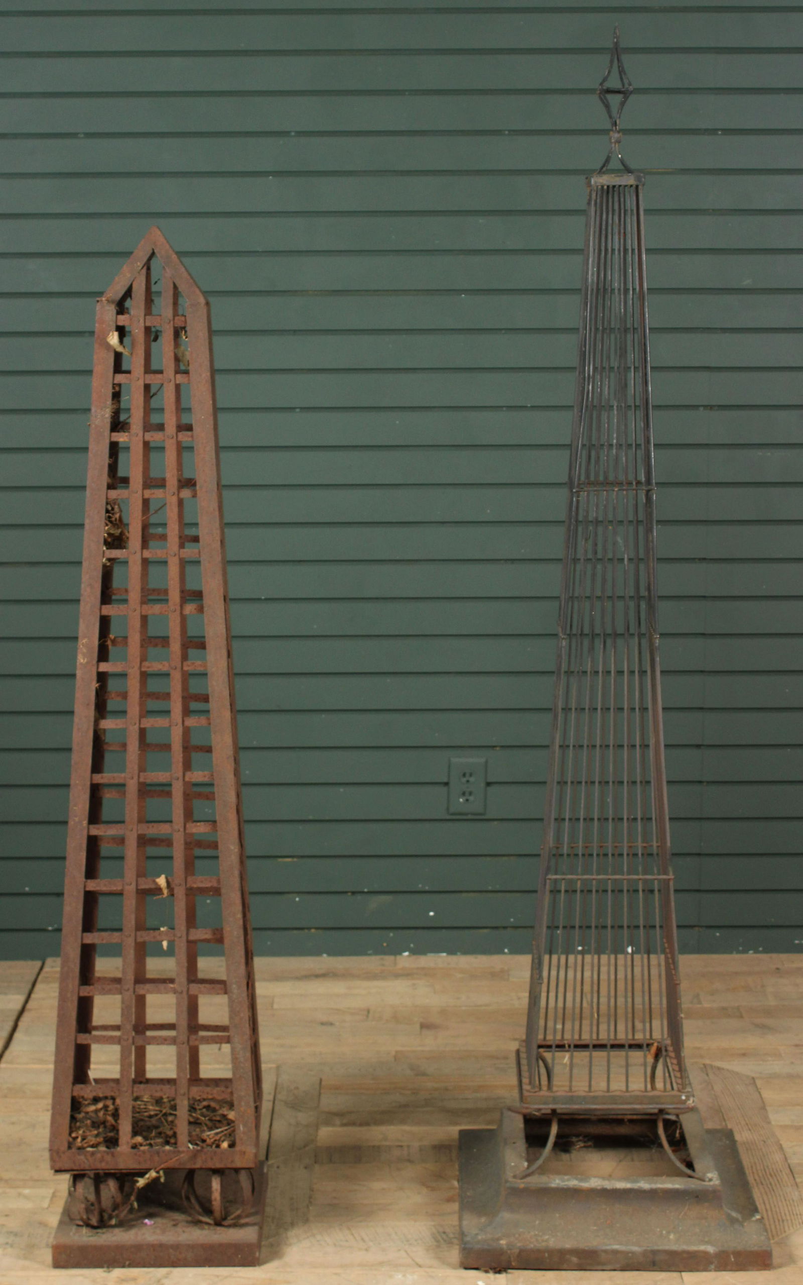 2 Wrought Iron Garden Topiary Obelisks (1 of 9)