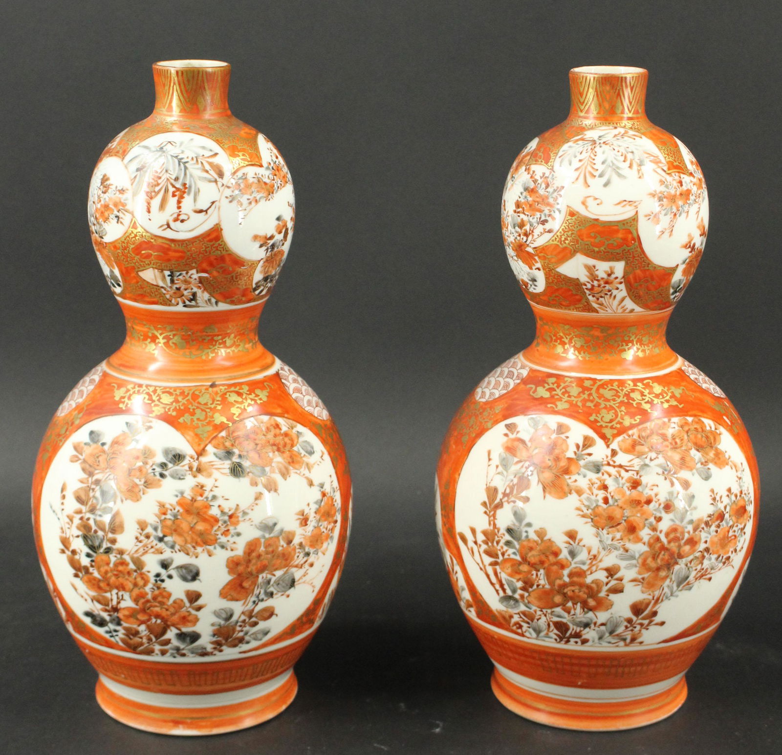 Pair Porcelain Imari Double Gourd Bottles (1 of 7)